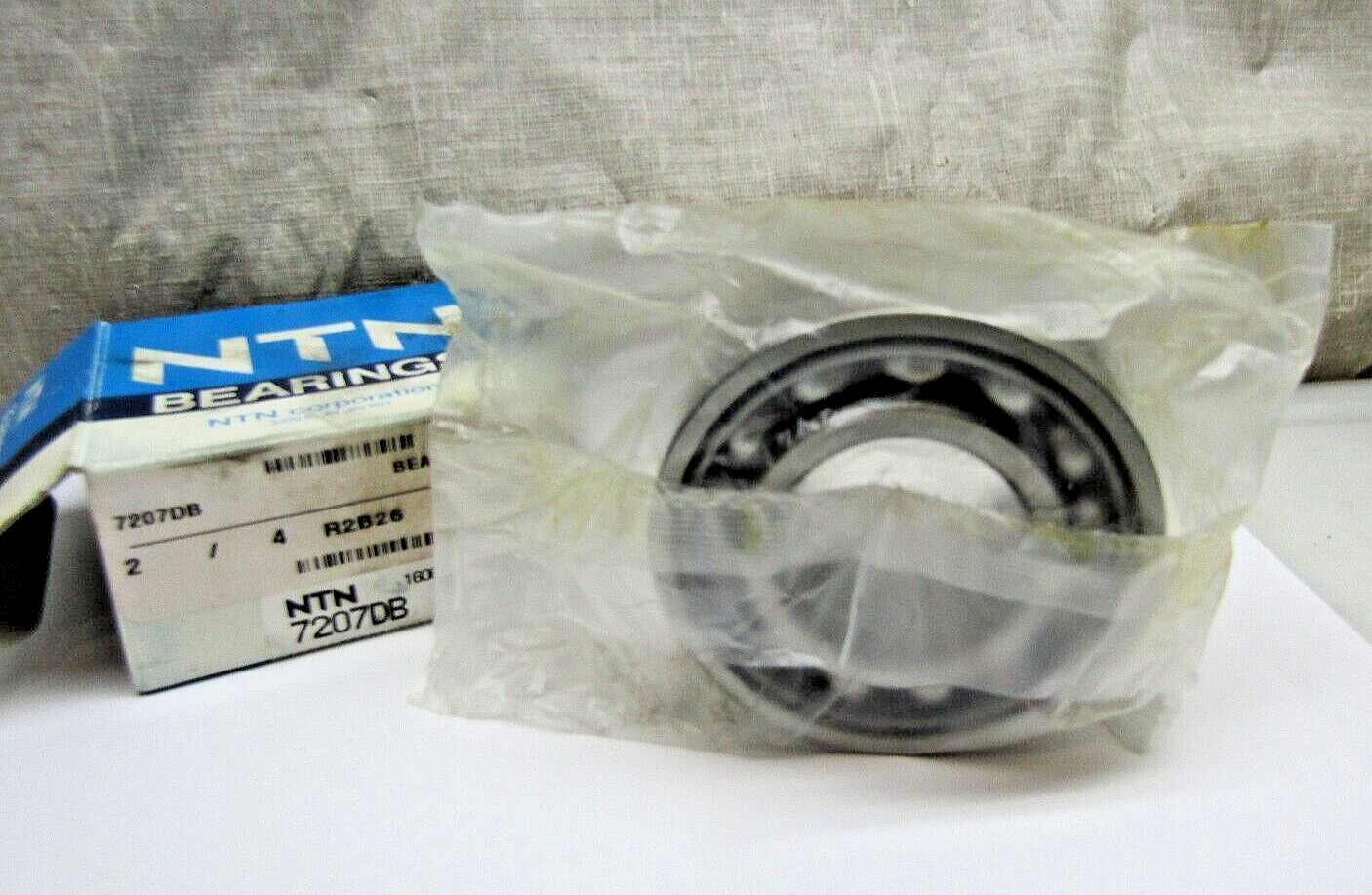 NTN 7207DB 35mm x 72mm x 17mm Set of 2 Angular Contact Bearing