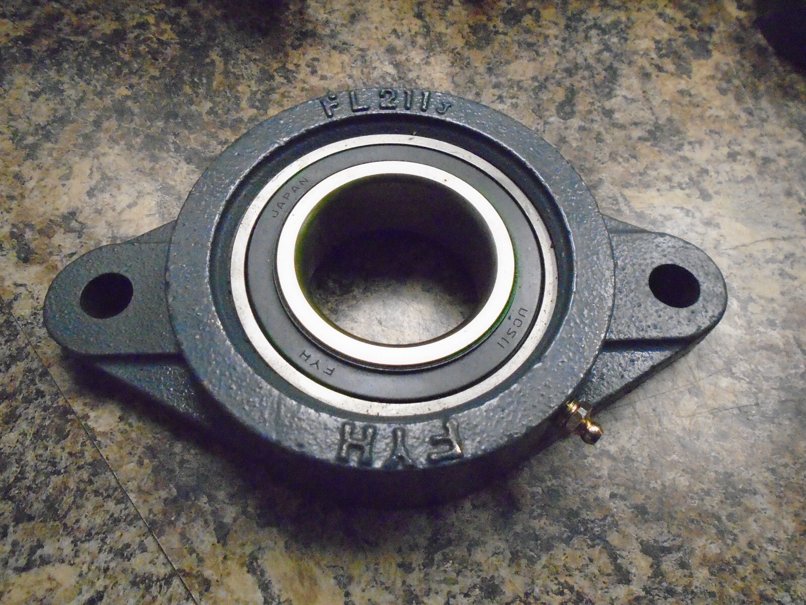 FYH 2 BOLT FL211 WITH UK211 TAPERED BORE BEARING MADE IN JAPAN NO BOX A106