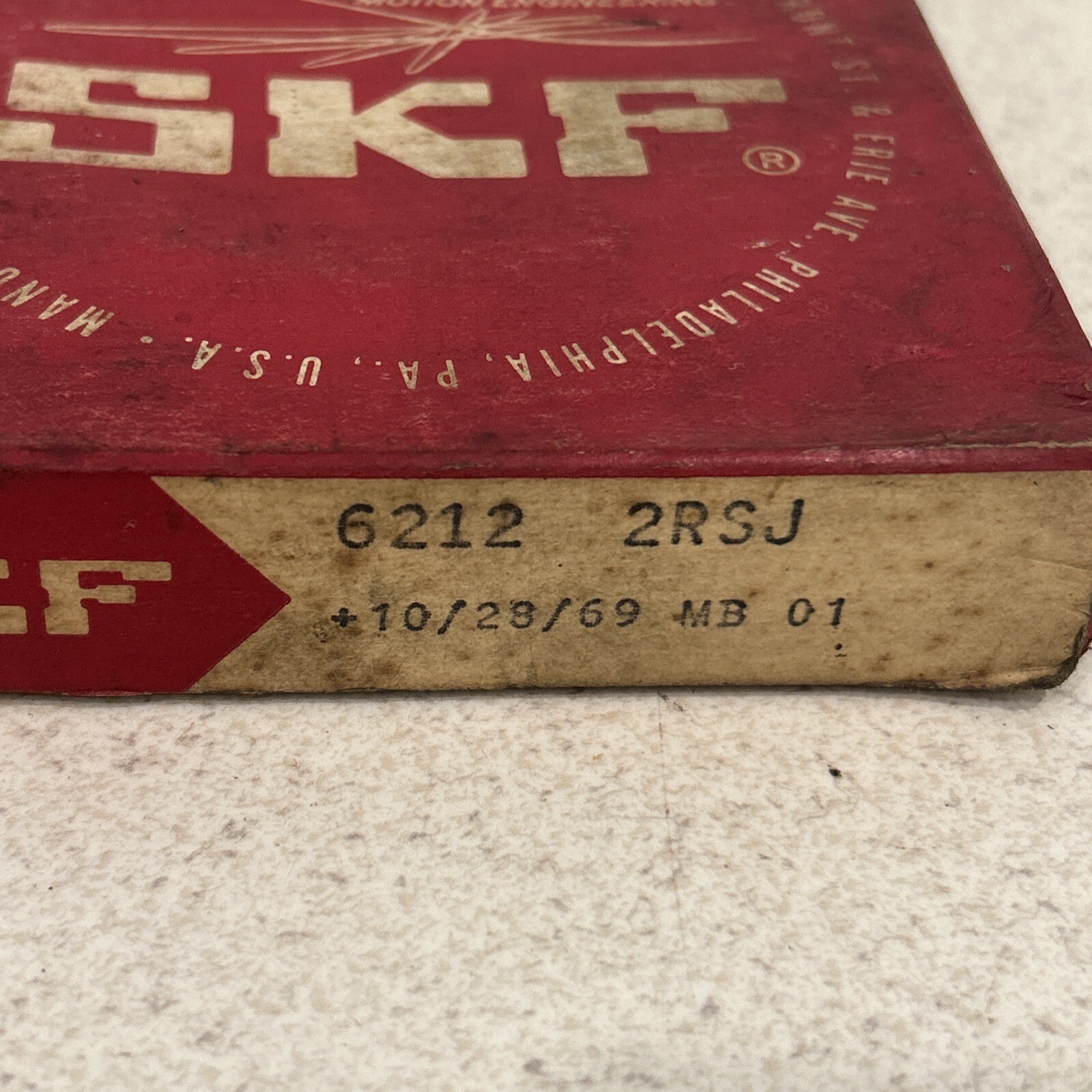 SKF Ball Bearing 6212 2RSJ +10/28/69 MB 01