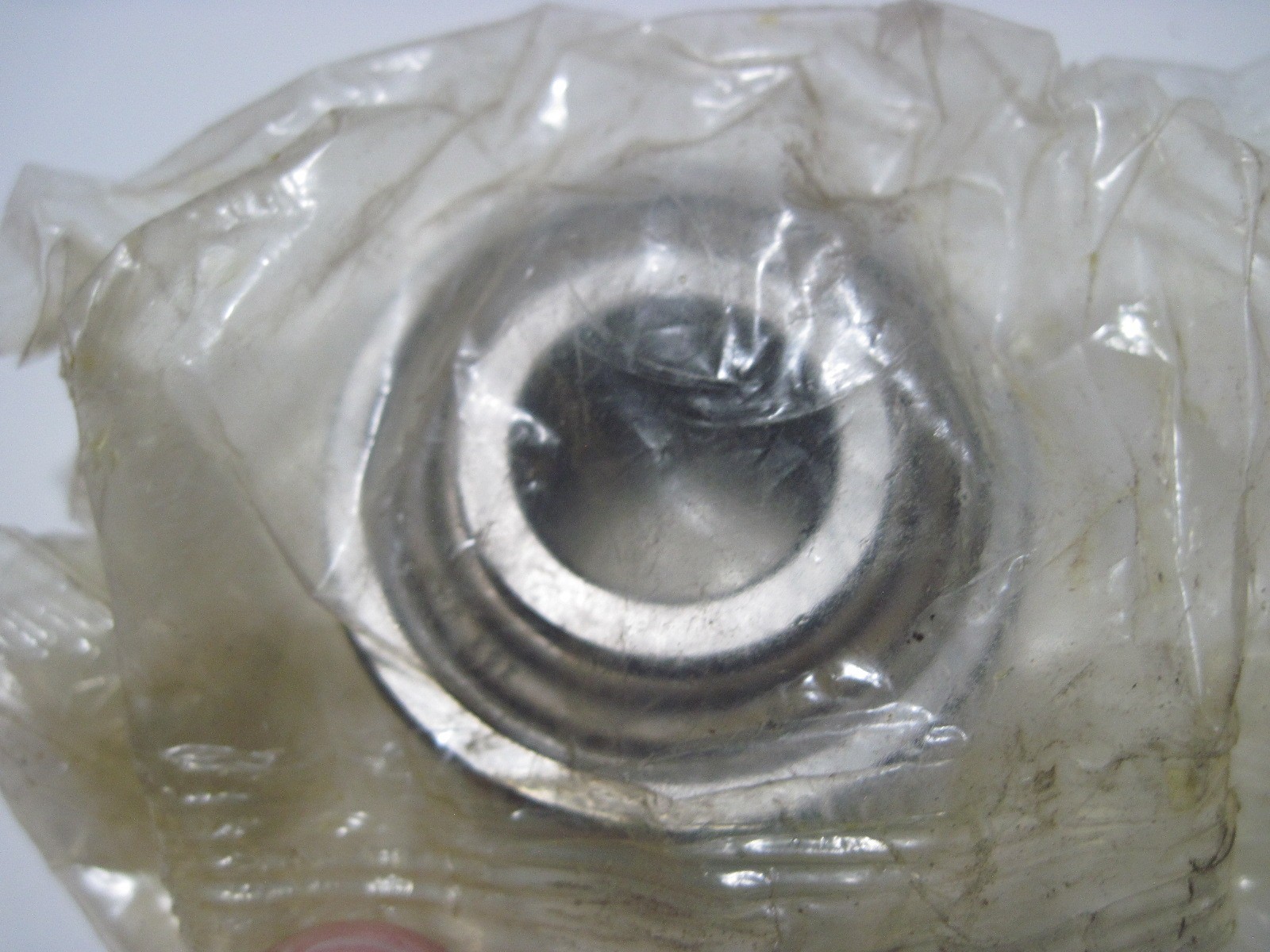 NOS Timken 203RR2 AG Radial Ball Bearing 0.6350″ ID 1.5750″ OD 0.720″ Wide