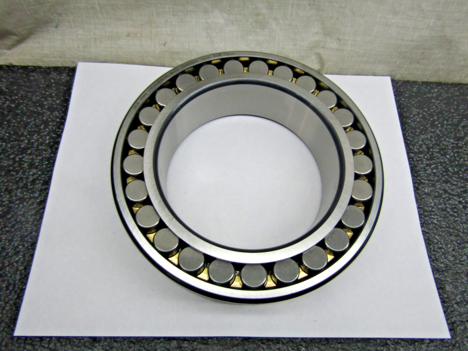 FAG Germany 23024-E1A-XL-M C3 120mm X 180mm X 46mm Spherical Roller Bearing