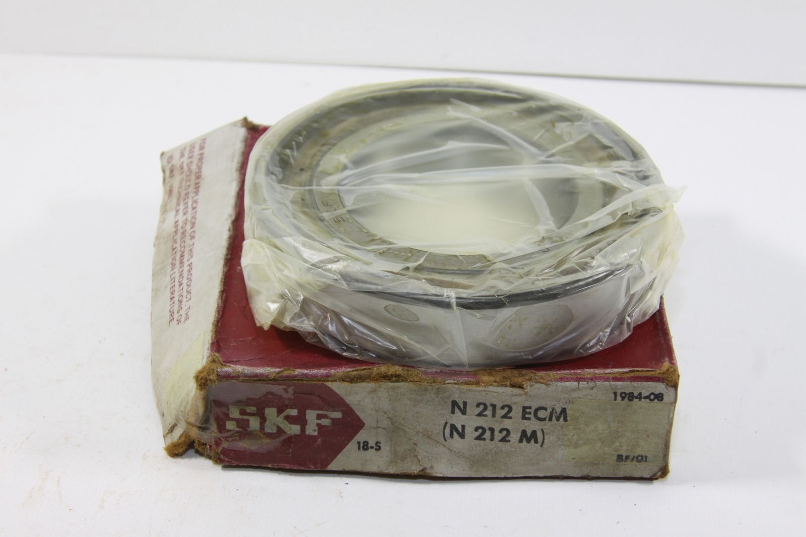 SKF N212 ECM (212 M) BEARING