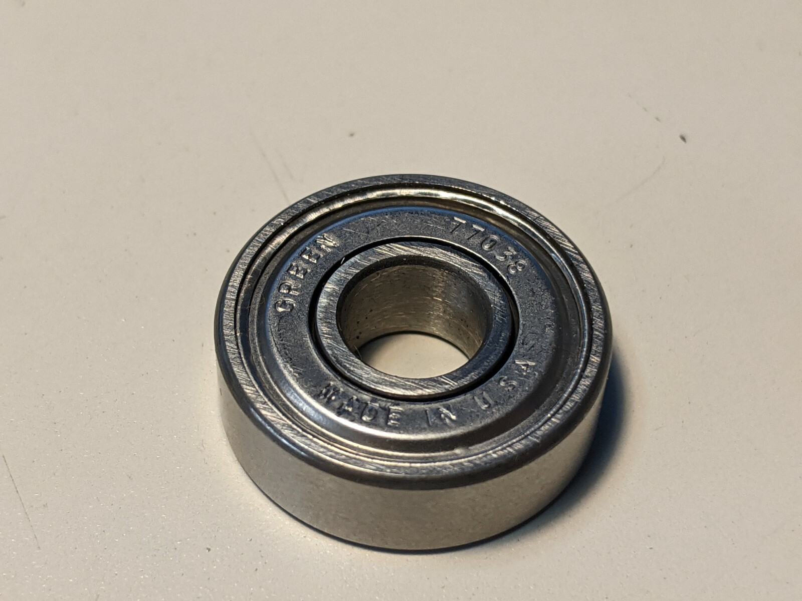 (608 ZZ) SHIELDED BALL BEARING 77038 GREEN USA