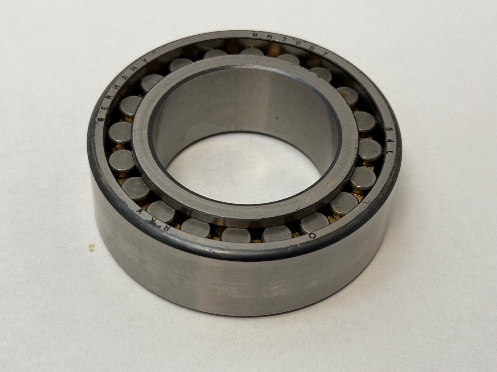 RKW NN3007KMC181 Bearing NN3007 NN-3007-K-M-C181 35x62x20 mm