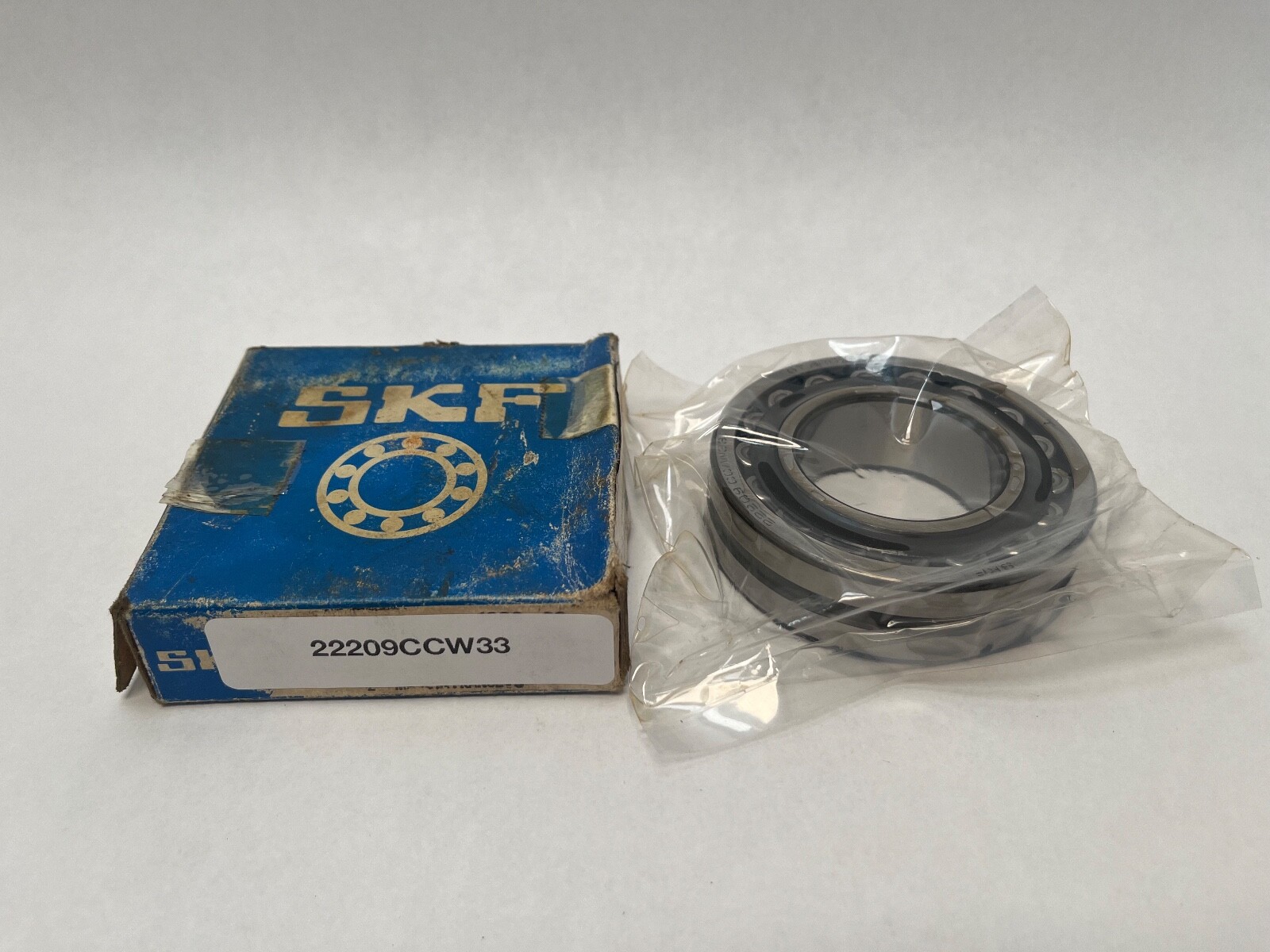 SKF 22209-CC-W33 Spherical Bearing 45x85x23 mm 22209 CC/CJ/C W33 Britain