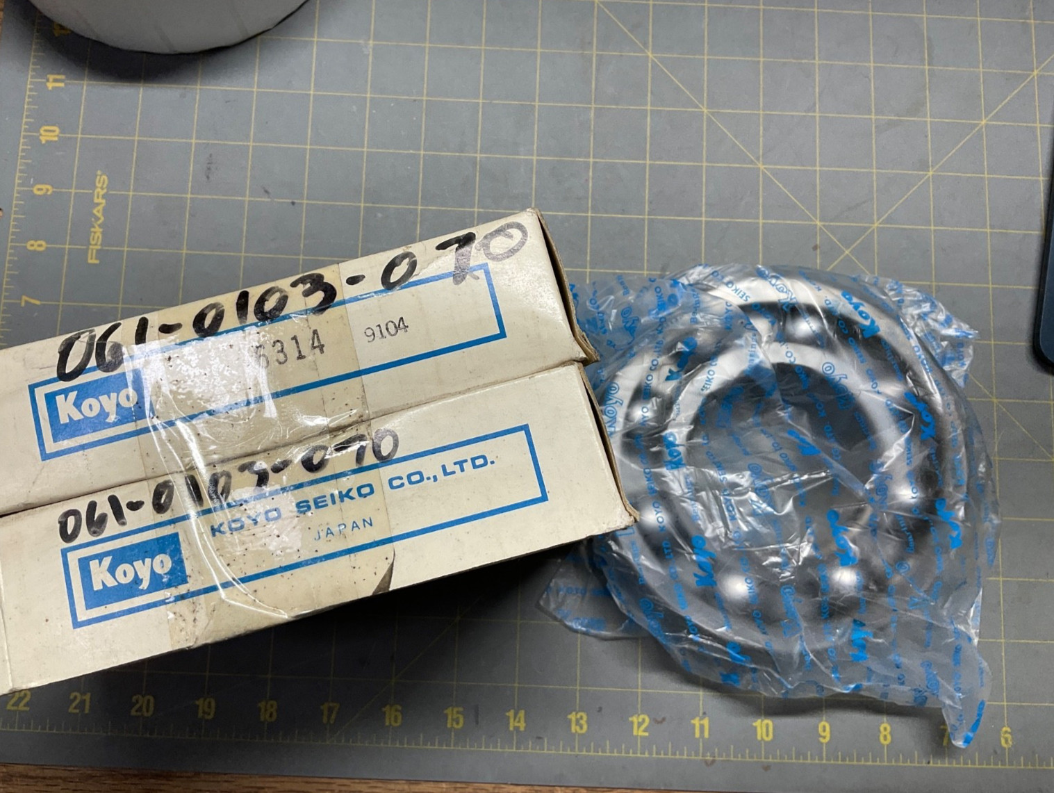 NEW IN BOX LOT OF 2 OPEN BEARINGS KOYO SKF 6314