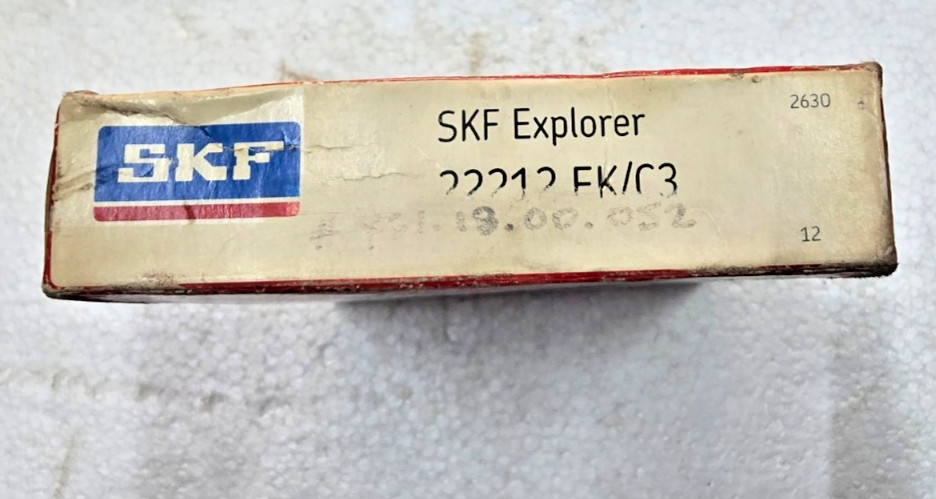 22212 EK C3 Double Row Spherical Roller Bearing NEW SKF GREAT BRITAIN 22212EK/C3
