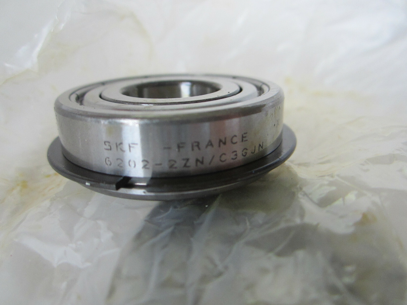 SKF 6202 2ZN/C3GJN BALL BEARING LOT OF 3