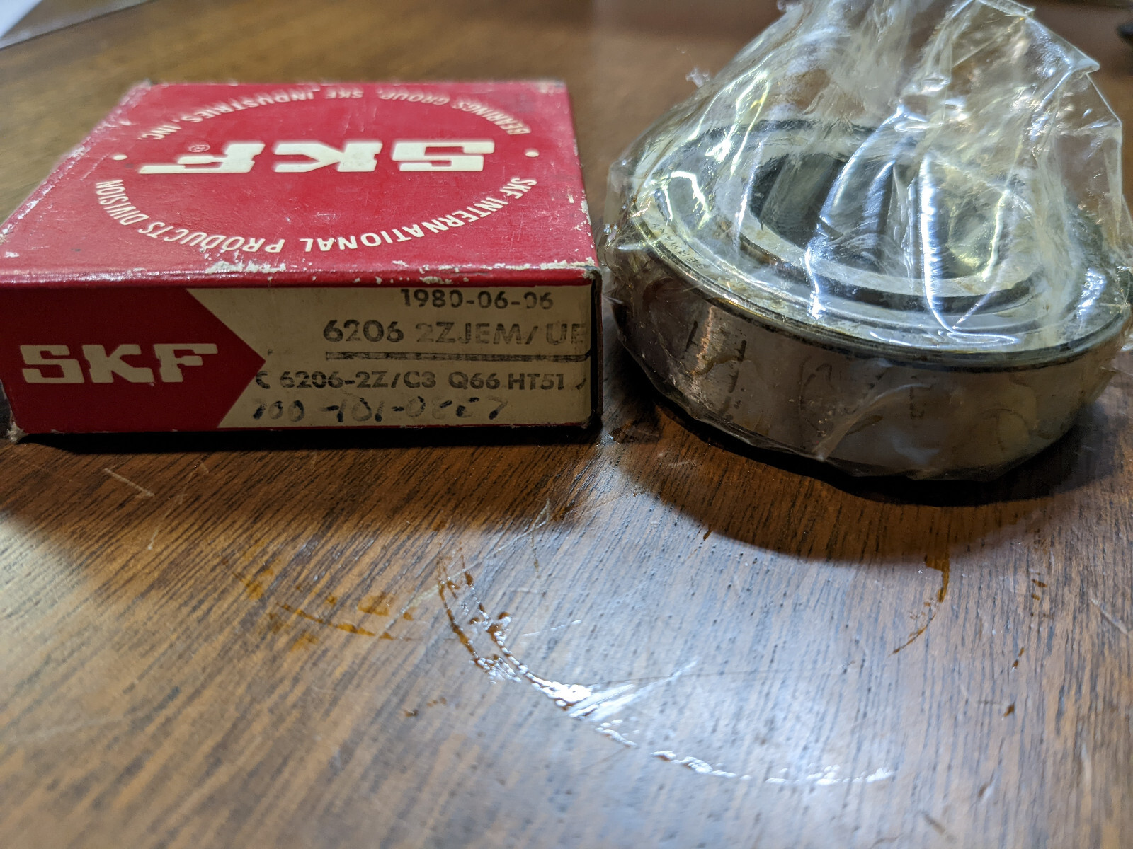 New SKF Bearing Group SKF Ind Inc 6206 2ZJEM/UE NOS C3