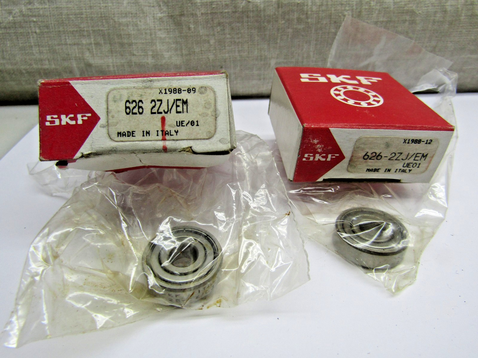 (Lot of 2) SKF 626-2Z 6mmX 19mmX 6mm Shielded Bearing