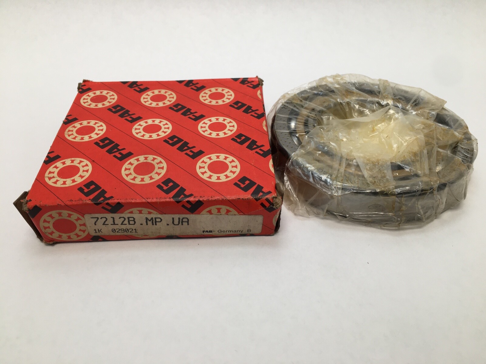 FAG 7212B.MP.UA Angular Contact Bearing 60x110x22 mm 7212 7212B-MP-UA Germany