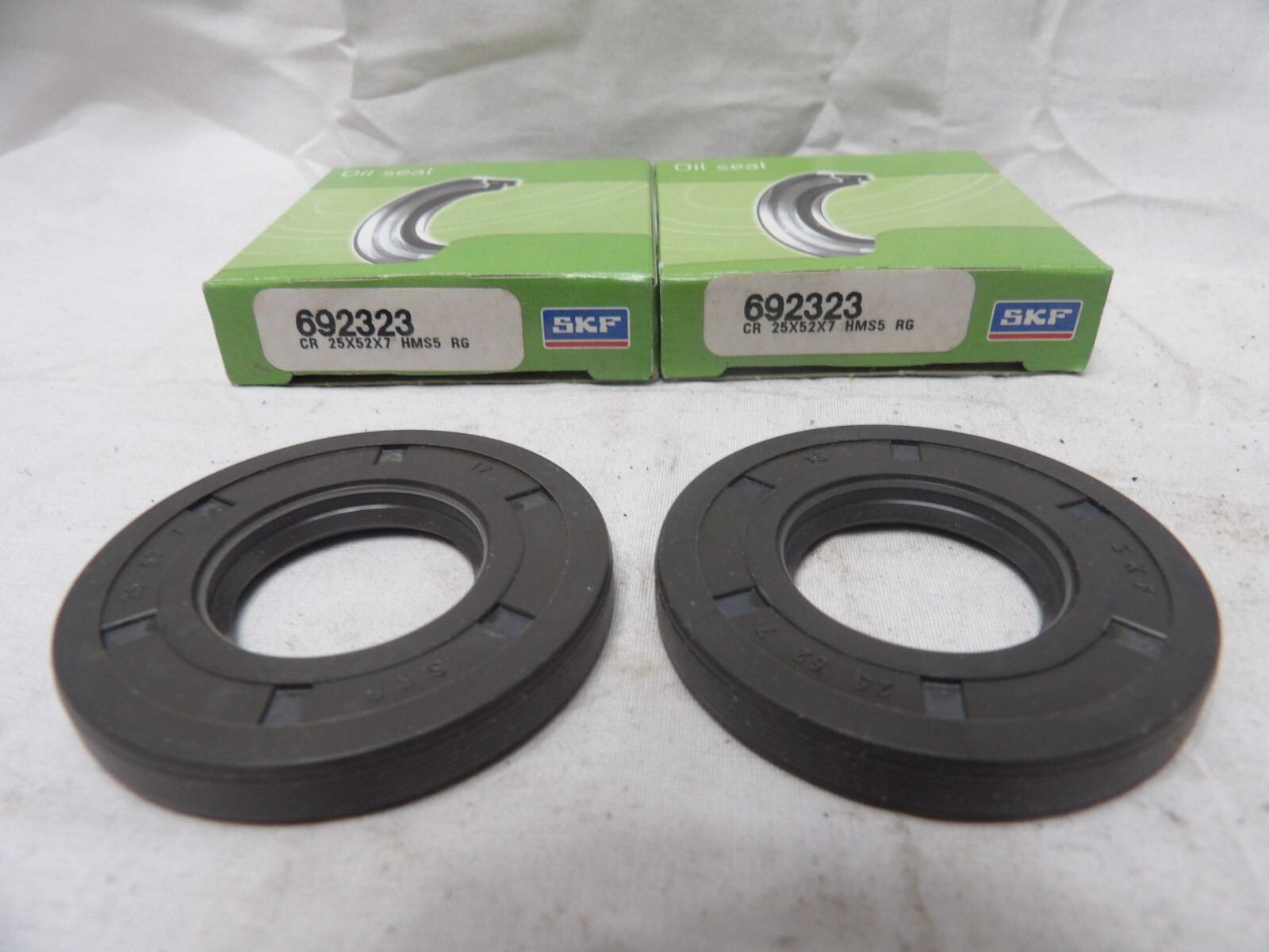 SKF Oil Seals 692323 (Lot of 2)