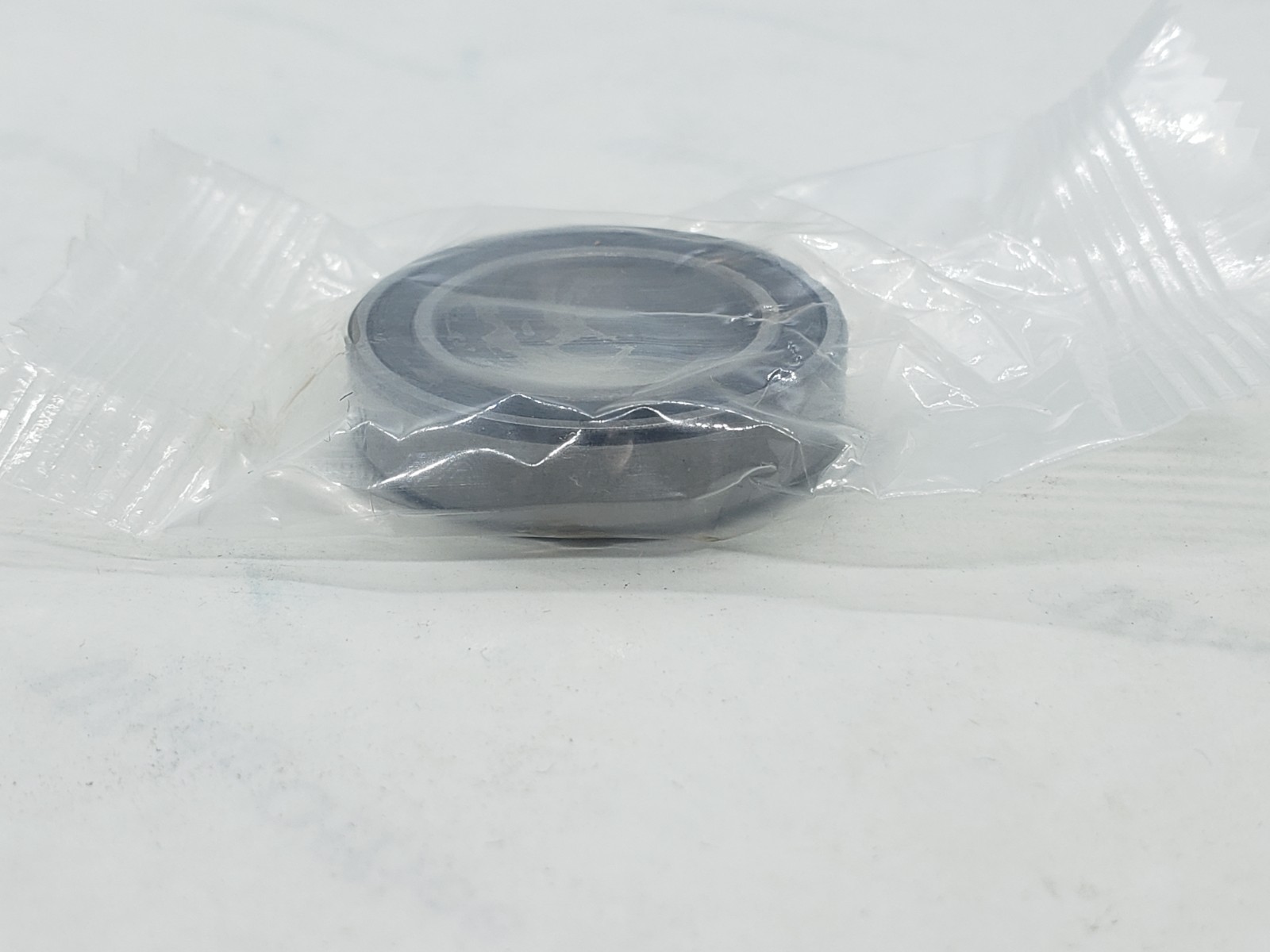 SKF 61804-2RS1/C3 DEEP GROOVE BALL BEARING 20x32x7mm, LOT OF 5, NIB