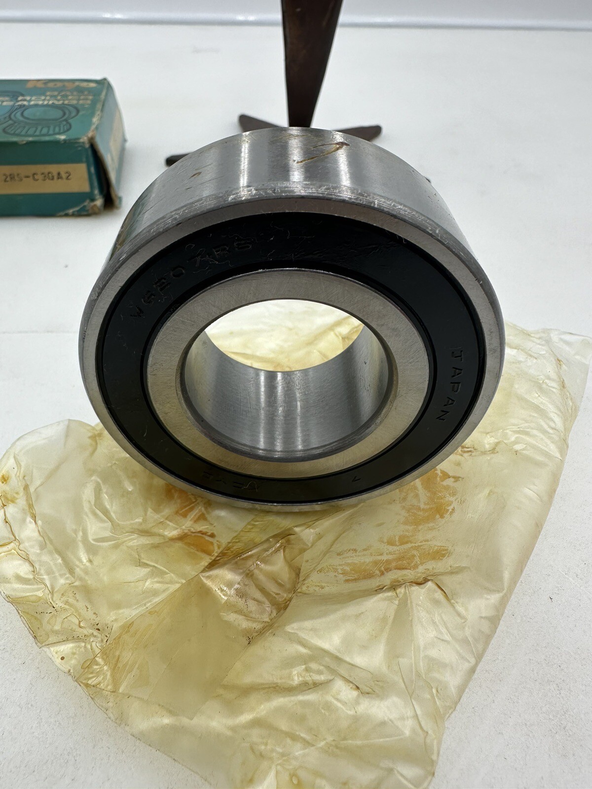 KOYO W6207-2RS-C3GA2 Angular Contac Ball Bearing 35x72x26.99 W5207LLUAC3 NEW OEM
