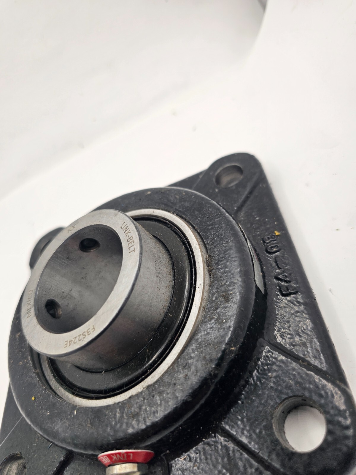 Link-Belt F3S224E 1-1/2″ Mount Ball Bearing Square Flange Block, Cast Iron