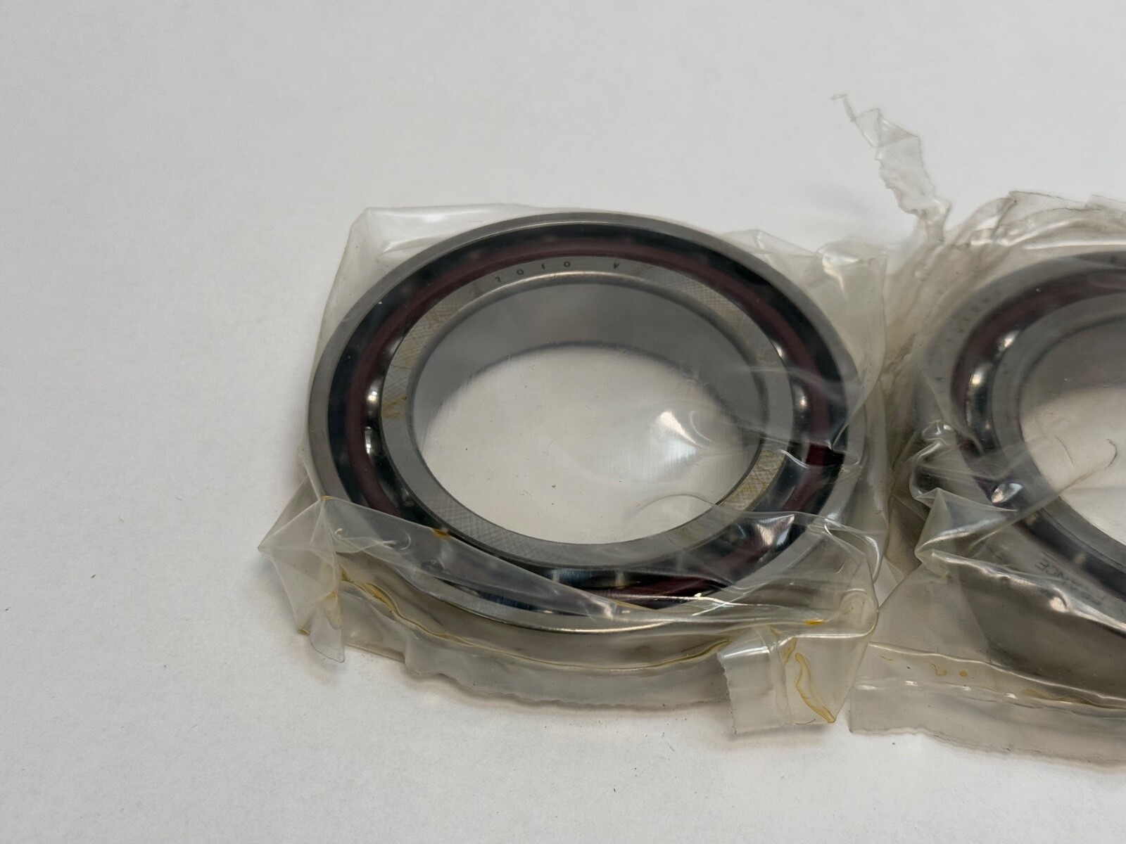 SNR 7010HVDUJ74 Bearing 7010-E-T-DUL-P4 7010-H-V-DU-J74 50x80x16 mm 2 Pcs