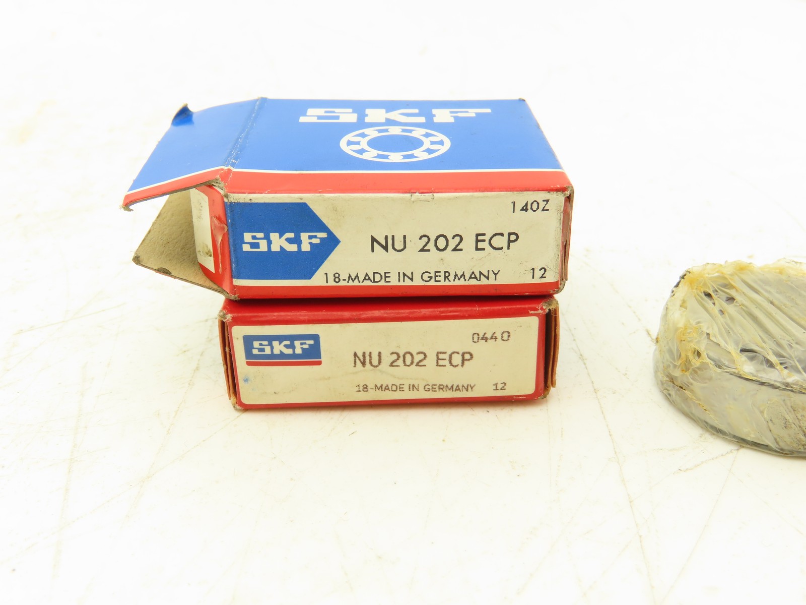 SKF NU 202 ECP Cylindrical Roller Bearing 15mm ID 35mm OD 11mm W Lot of 2