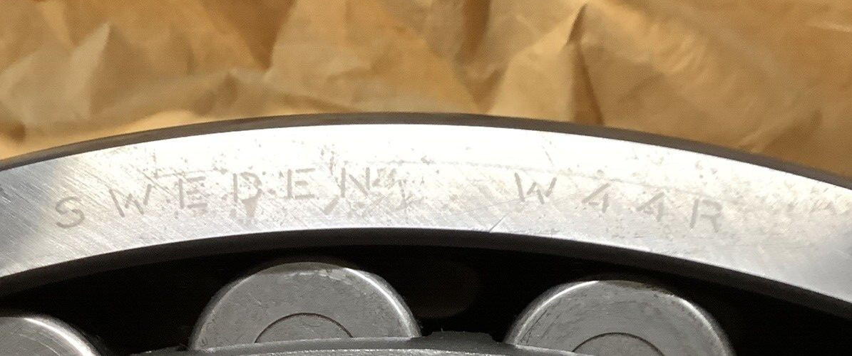SKF 23040 CC/W33 SPHERICAL ROLLER BEARING 200 X 310 X 82MM **NEW NO BOX**