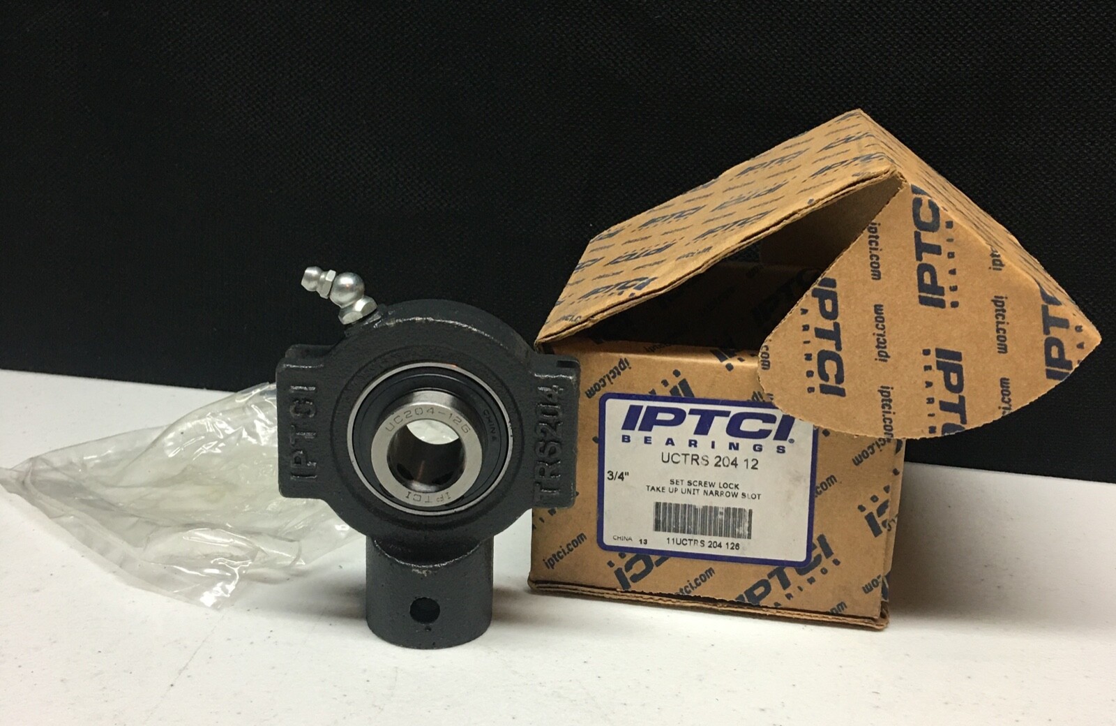 IPTCI Bearing Take Up Unit UCTRS 204-12 3/4″ Bore Lock Narrow Slot Set Screw