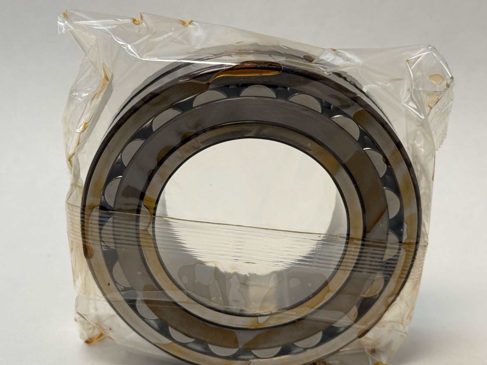 NEW SKF 22213 EK spherical roller bearings 1PCS #DC