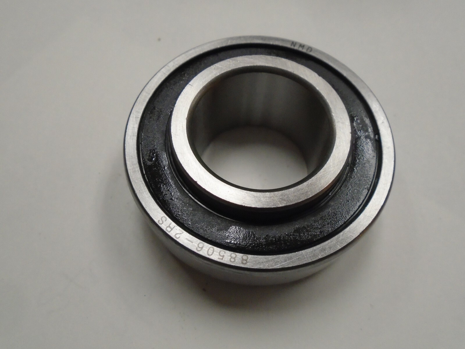 NMD 88506-2RS SEALED BEARING 30X62X16 WITH 24 mm EXTENDED INNER RING JUNE106