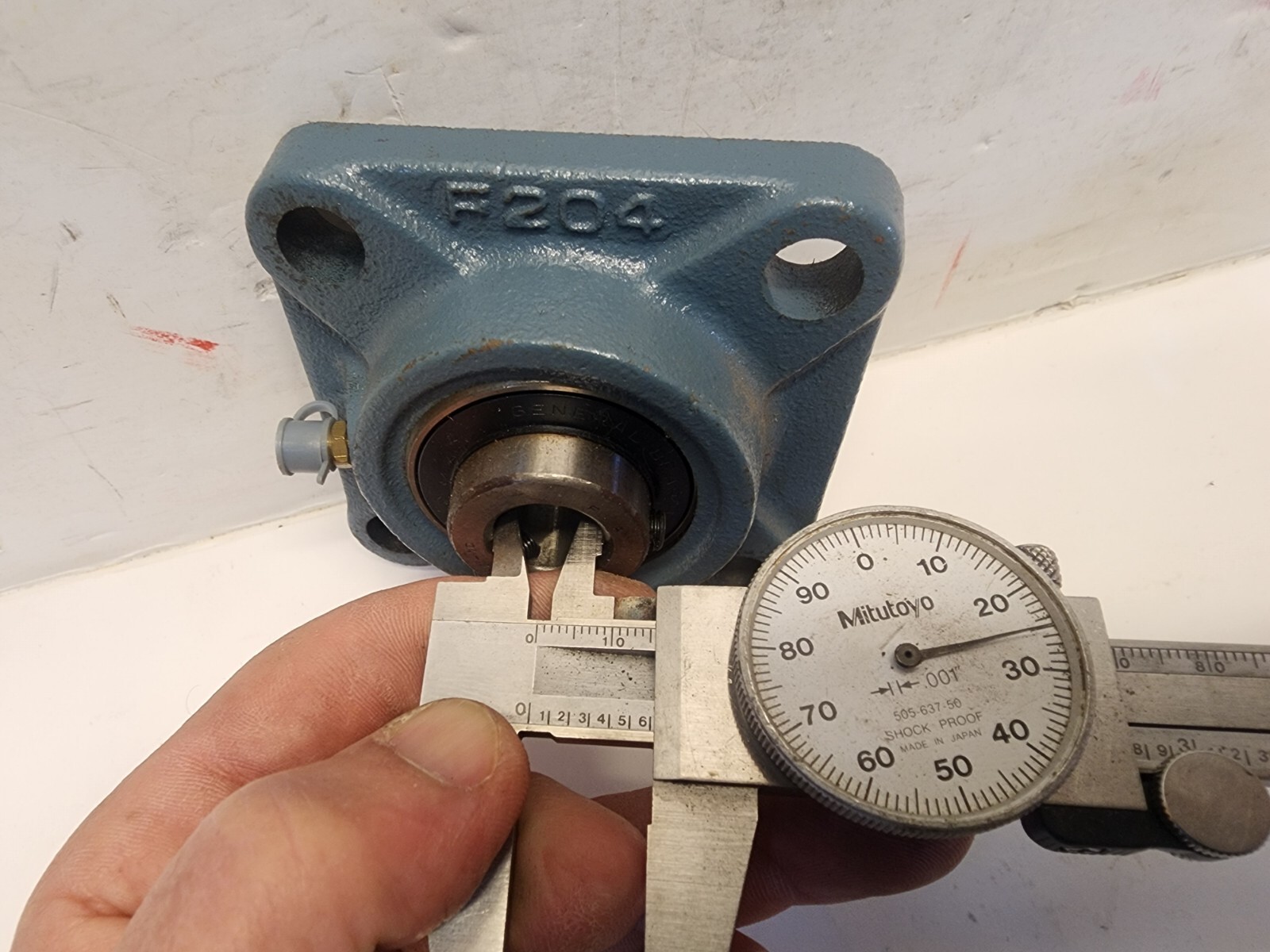 Set of 2 GBC F204- Square Flange Pillow Block Bearing .625 Bore made in Japan
