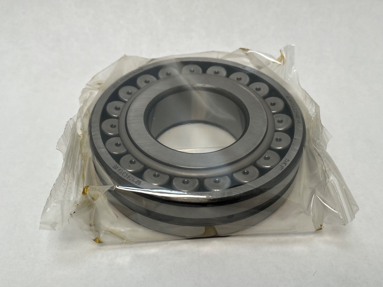 SKF 21309-E Spherical Bearing 21309-E-W33 45x100x25 mm