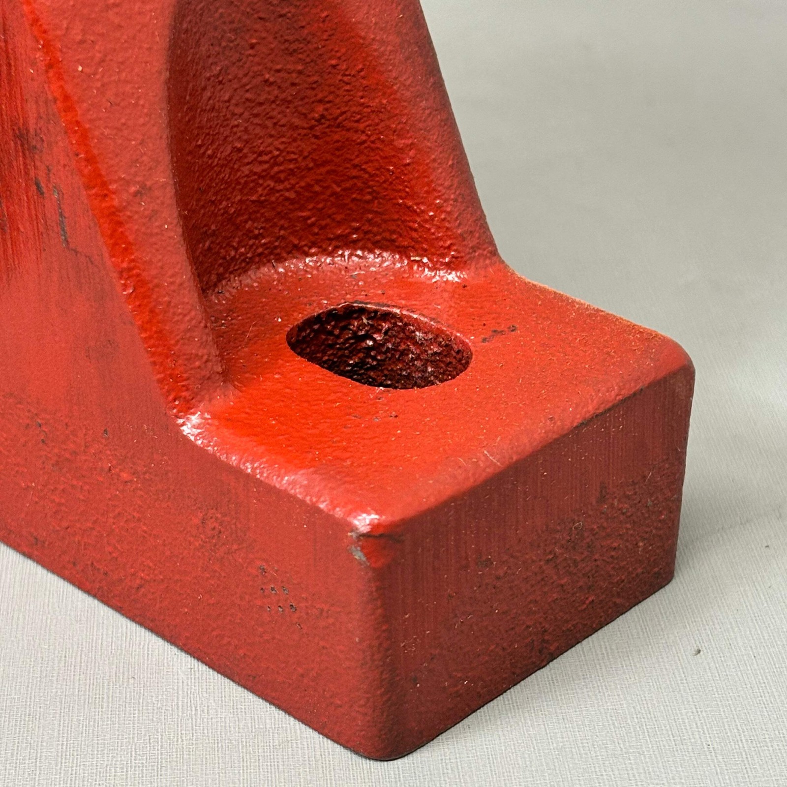 ROYERSFORD R2000 Spherical 2-Bolt Pillow Block Bearing 1-15/16″ Red 40-02-N115