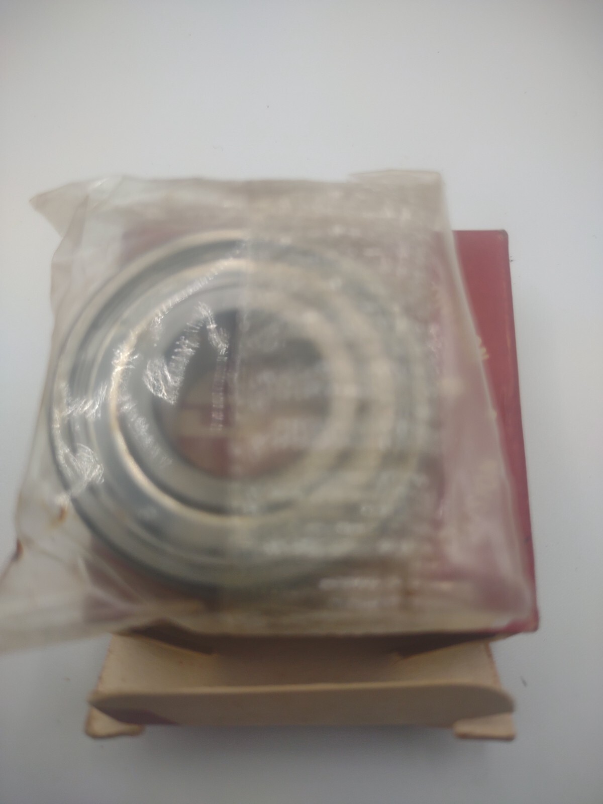 Lot of (6) SKF 6202 2ZJEM Ball Bearings NOS