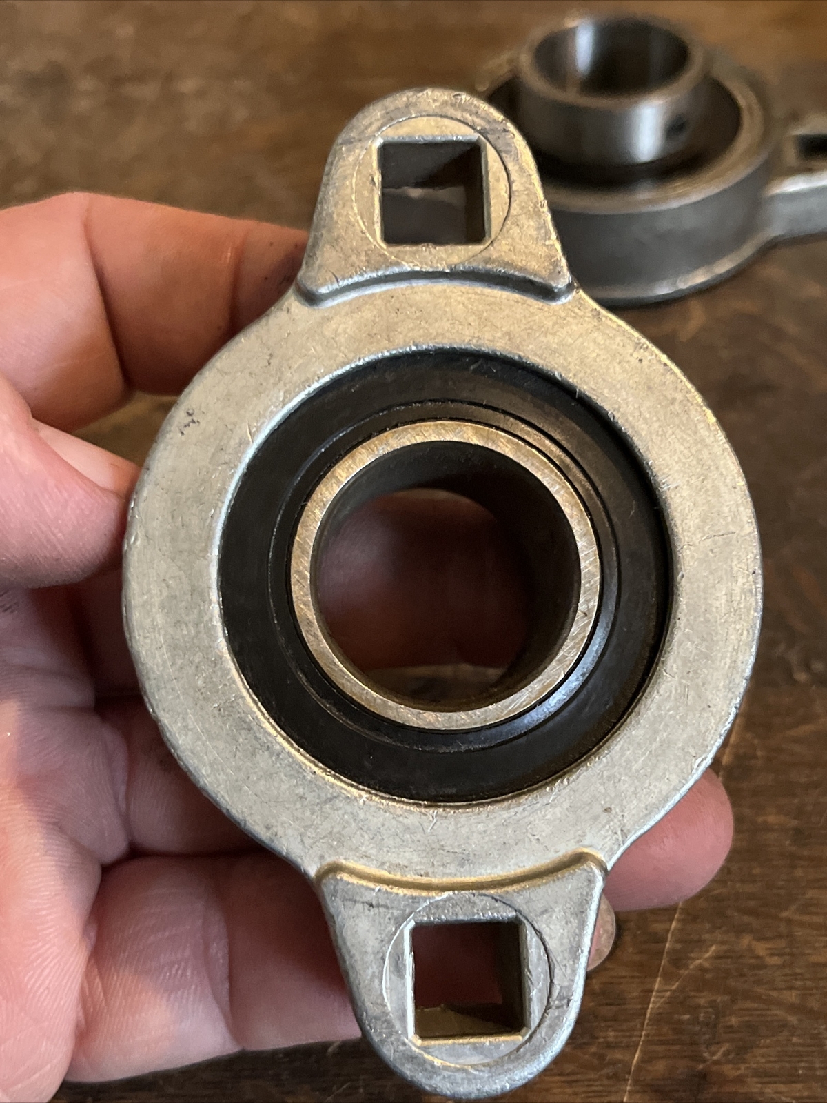 SST CSB205-16 1 Bore Cylindrical Insert Bearing 2 Bolt Flange Block Housing