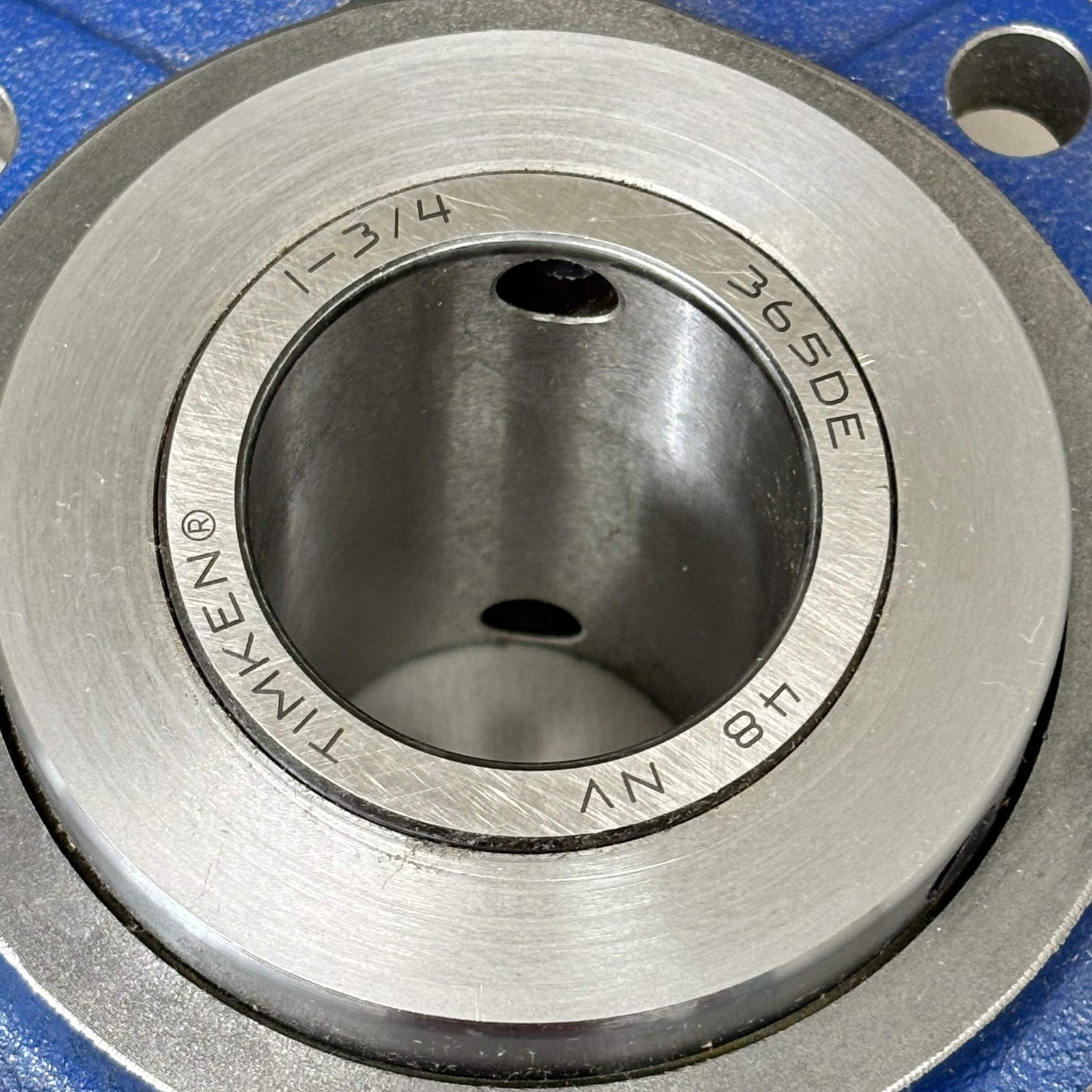 ROYERSFORD Type E Piloted Flange Bearings 1-3/4″ Non-Expansion Blue 20-06-0112