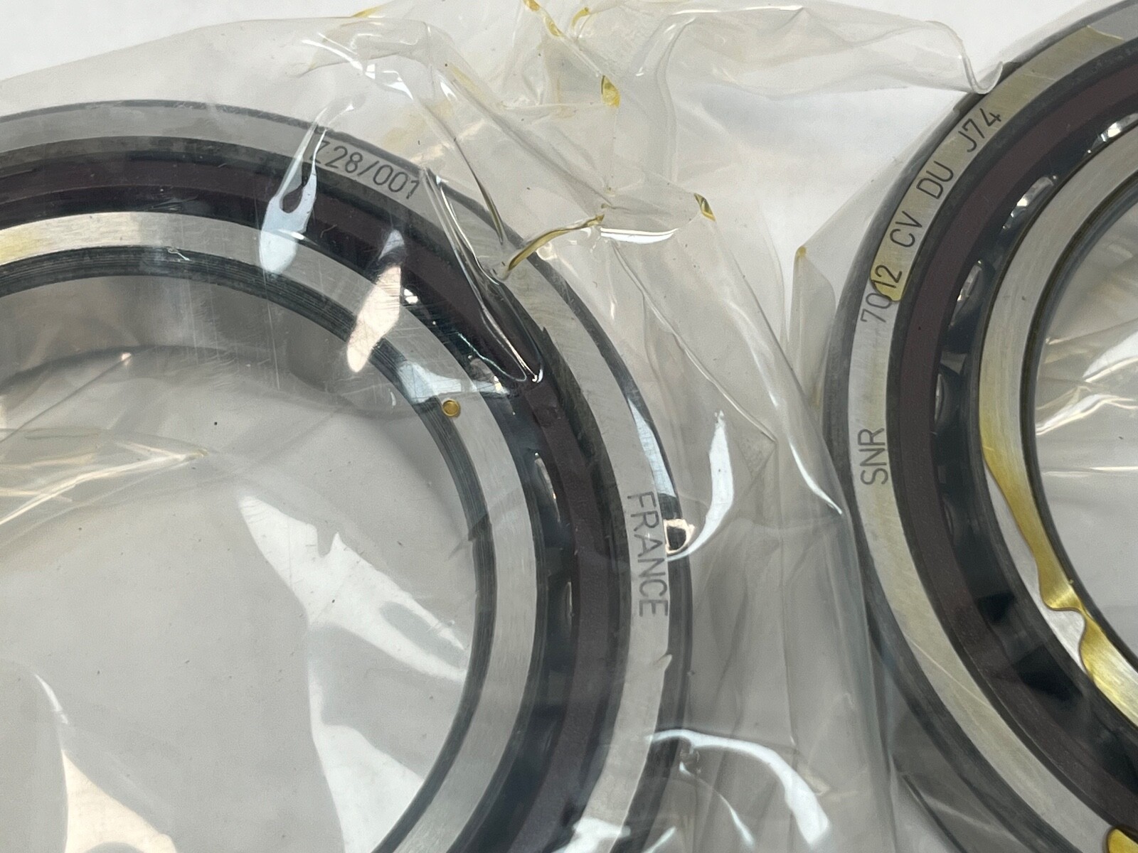 SNR 7012CVDUJ74 Bearing 60x95x18 mm 7012-C-T-DUL-P4 7012-C-V-DU-J74 France 2 Pcs