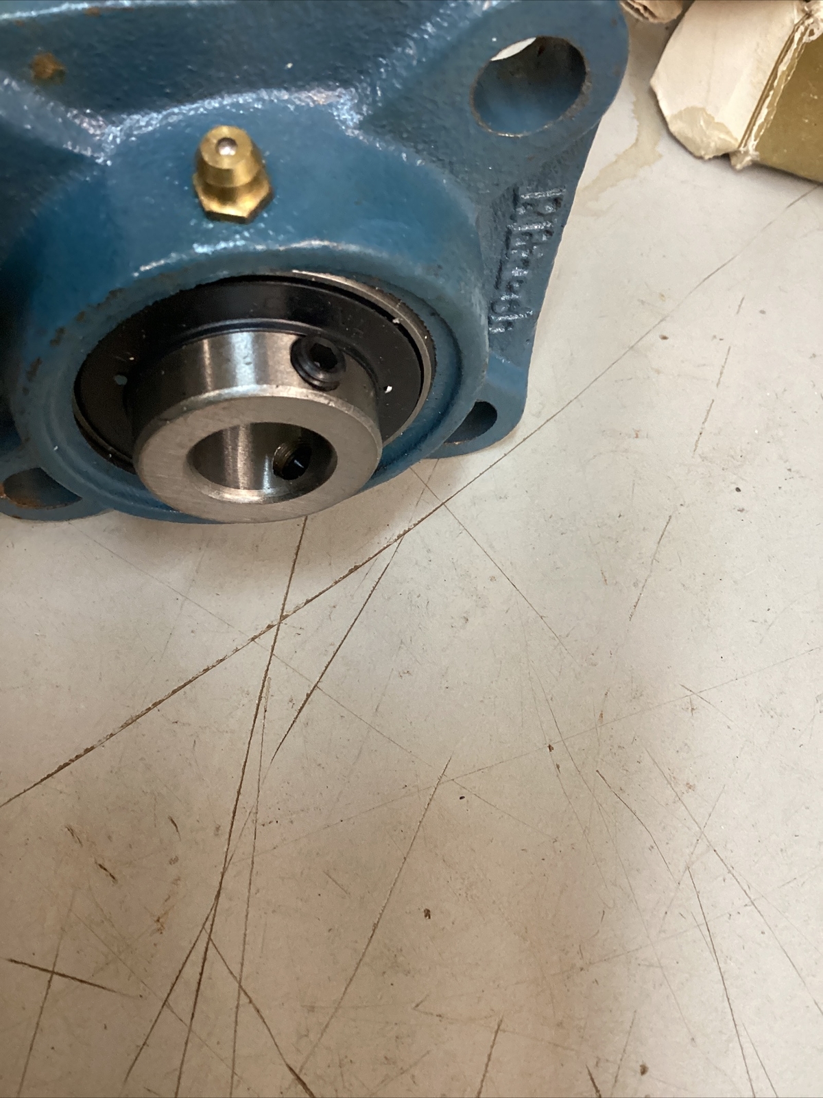 RB Tech 4 Hole Flange Bearing #UC202-10, Flange F202