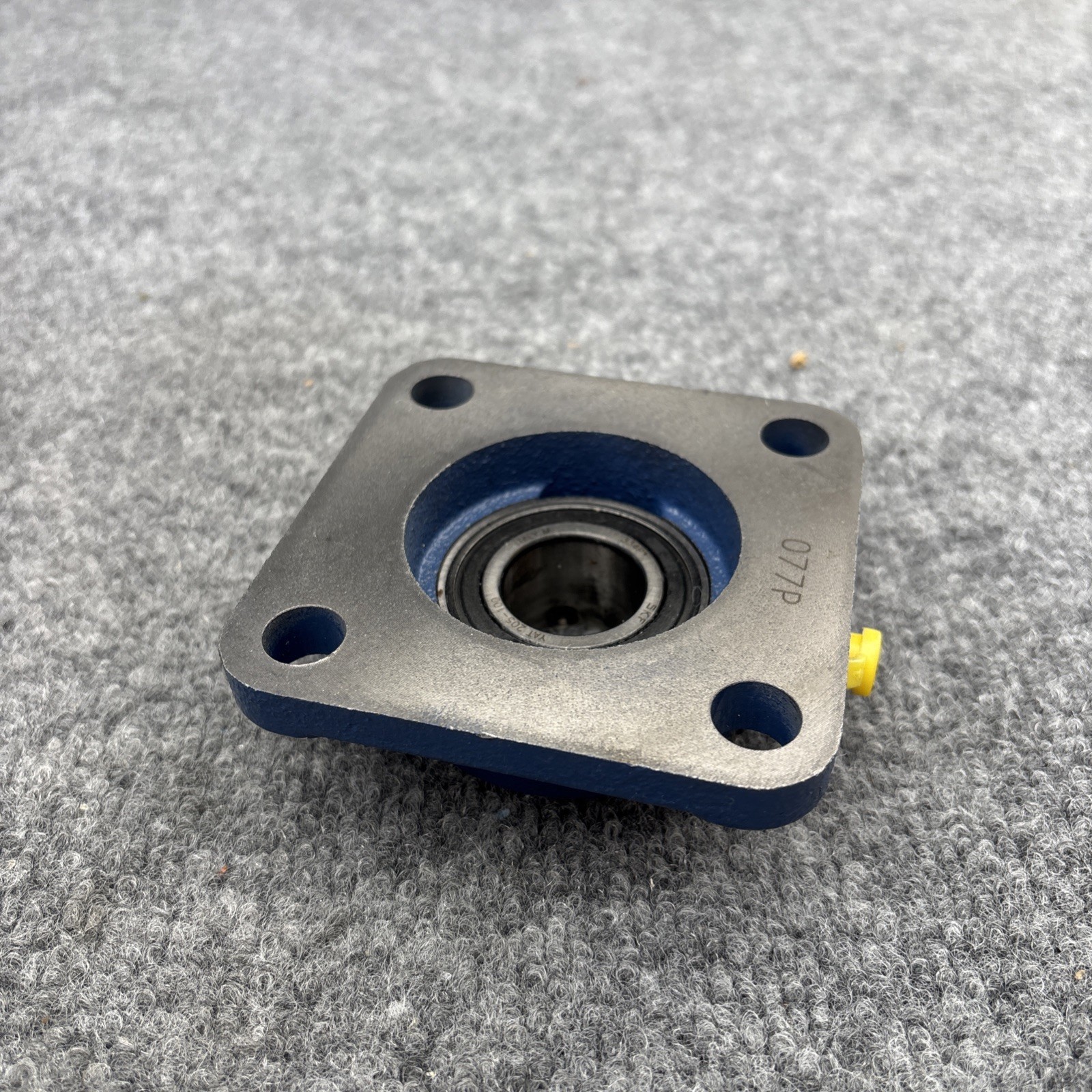 Lot of 2 – SKF F4B-100-RM Square Flange Block Bearing 1″ Bore 4 Bolt Cast Iron