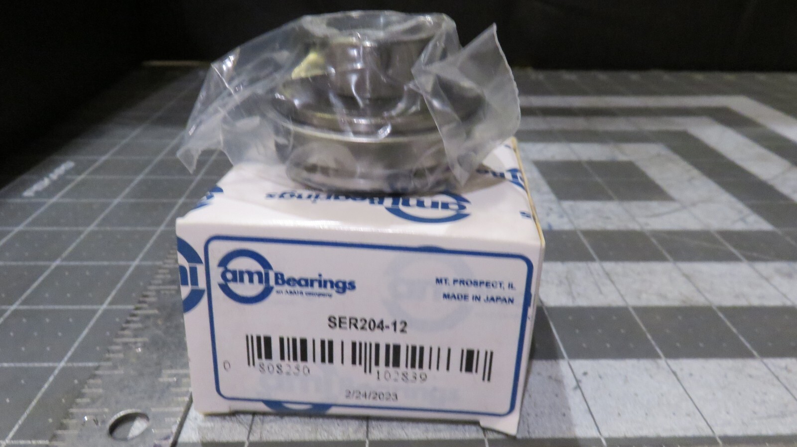AMI SER204-12 Ball Insert Bearing Cylindrical Bore 3/4″ ID Set Screw Locking