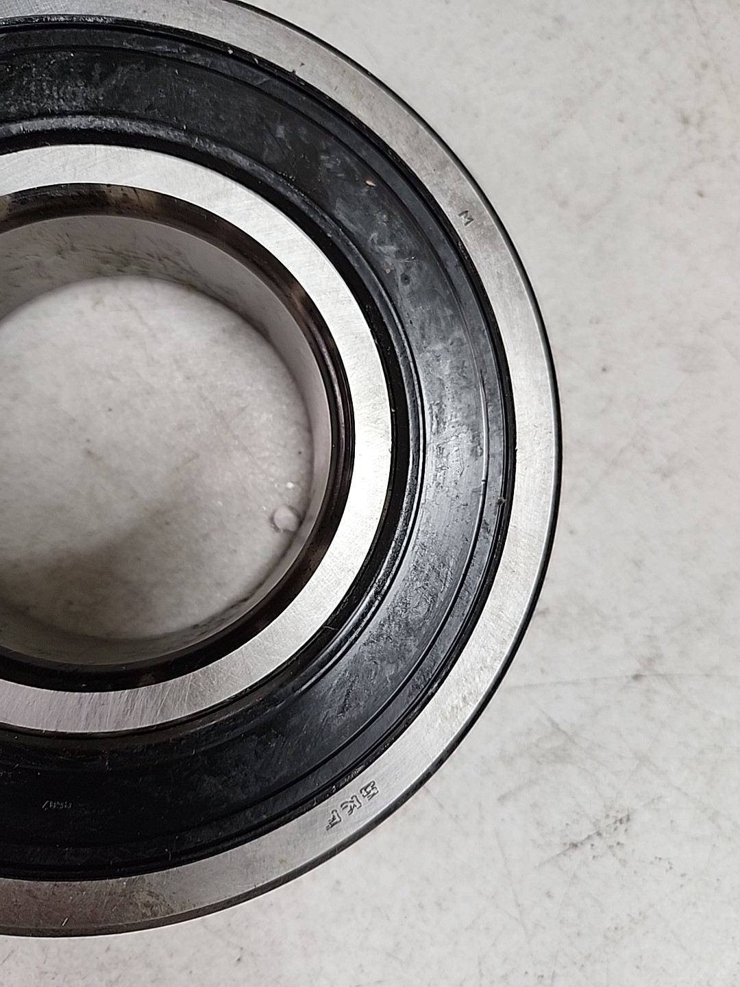 NEW SKF Single Row Ball Bearing 6314 2RS1 C3 HT51