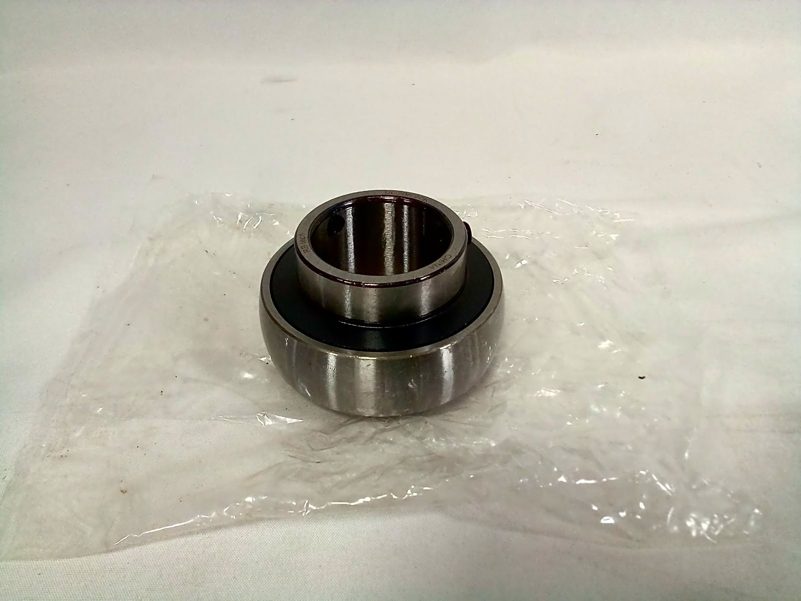 RB Tech UC206-20K Insert Ball Bearing 1-1/4 in Bore Set Screw Locking Lot of 2