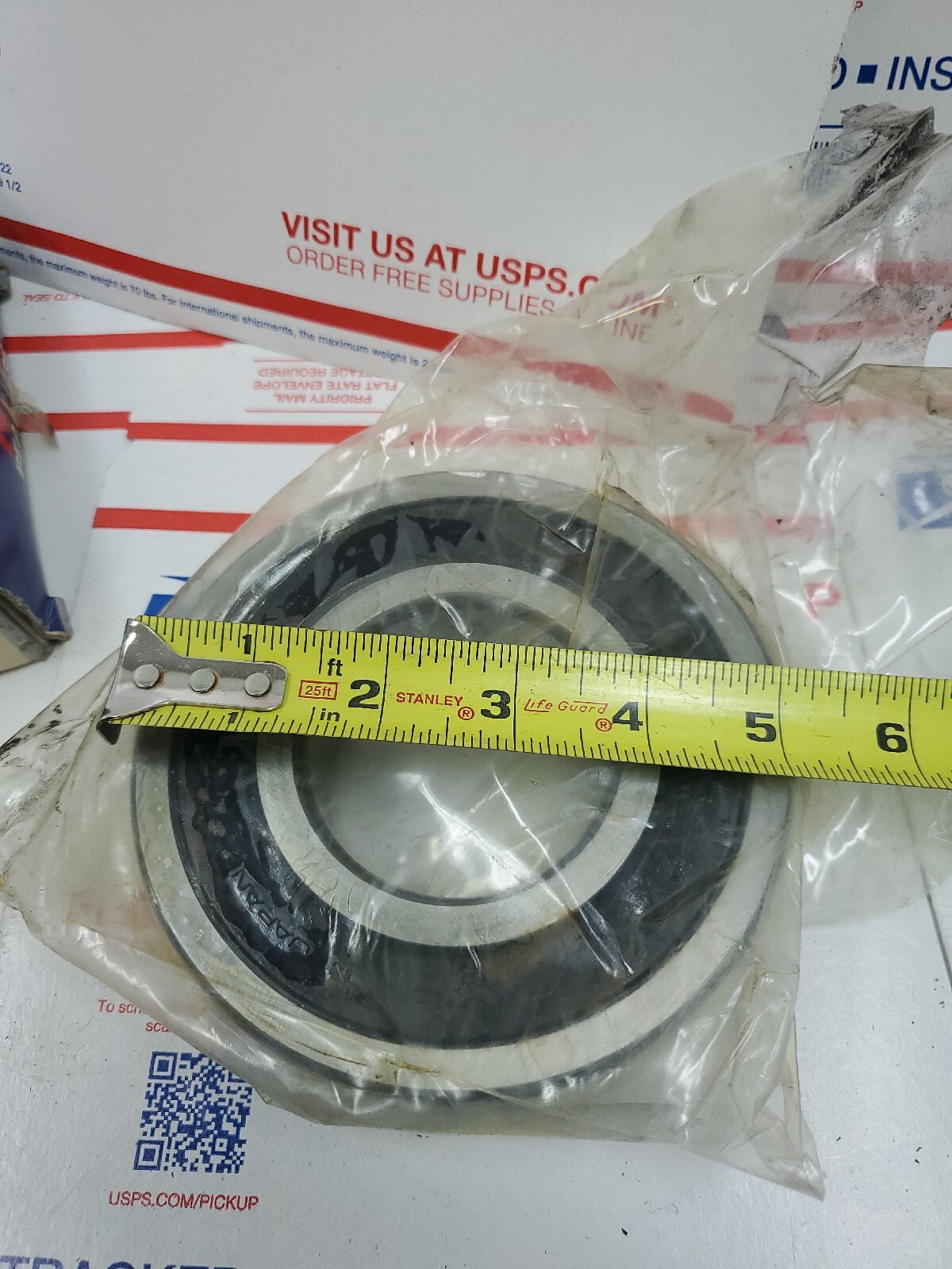 NSK 6312RVVC3E Bearing Rubber Seals 60x130x31 mm 6312 R VV 2RS C3 E 6312RS Japan