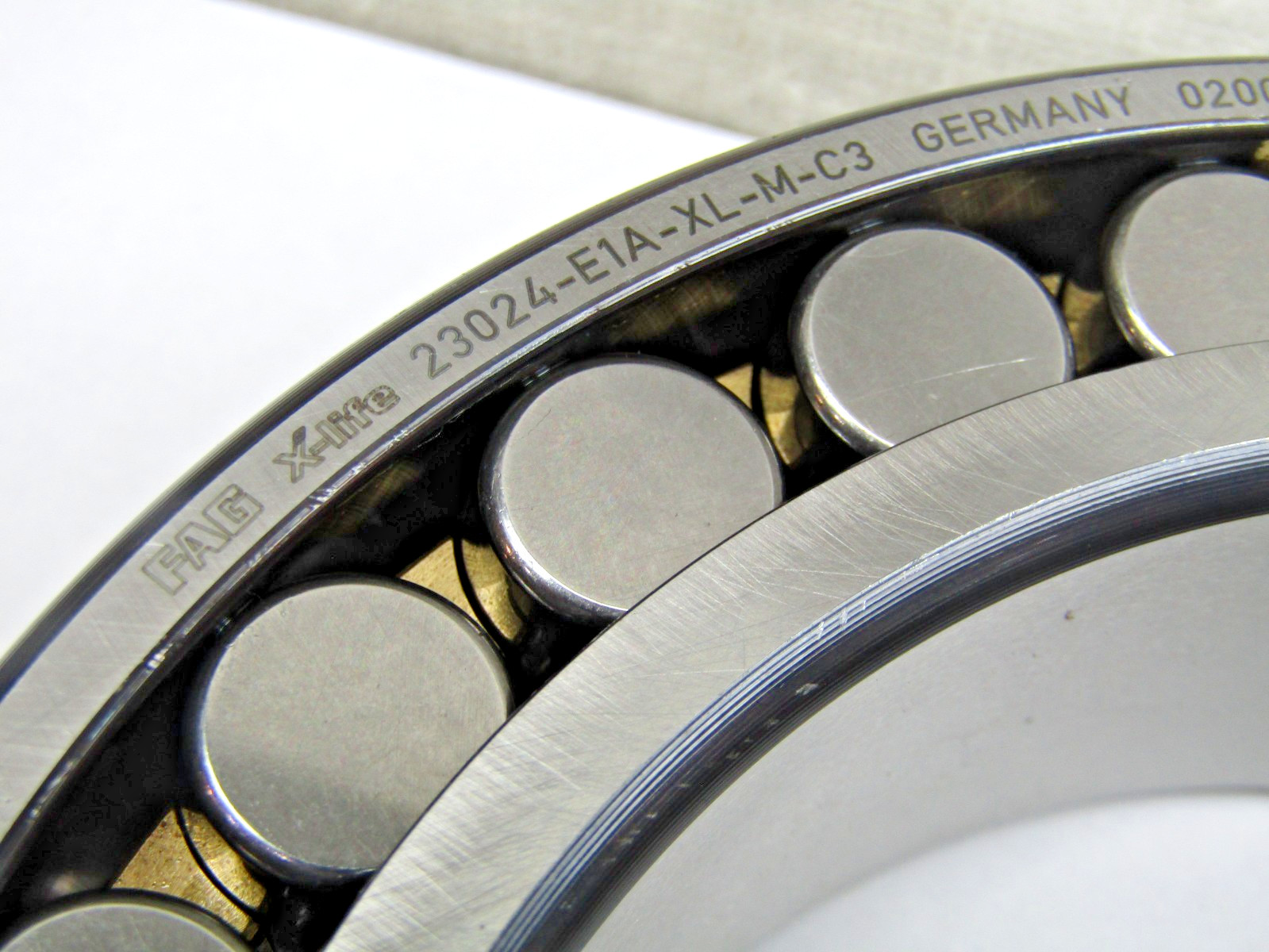 FAG Germany 23024-E1A-XL-M C3 120mm X 180mm X 46mm Spherical Roller Bearing