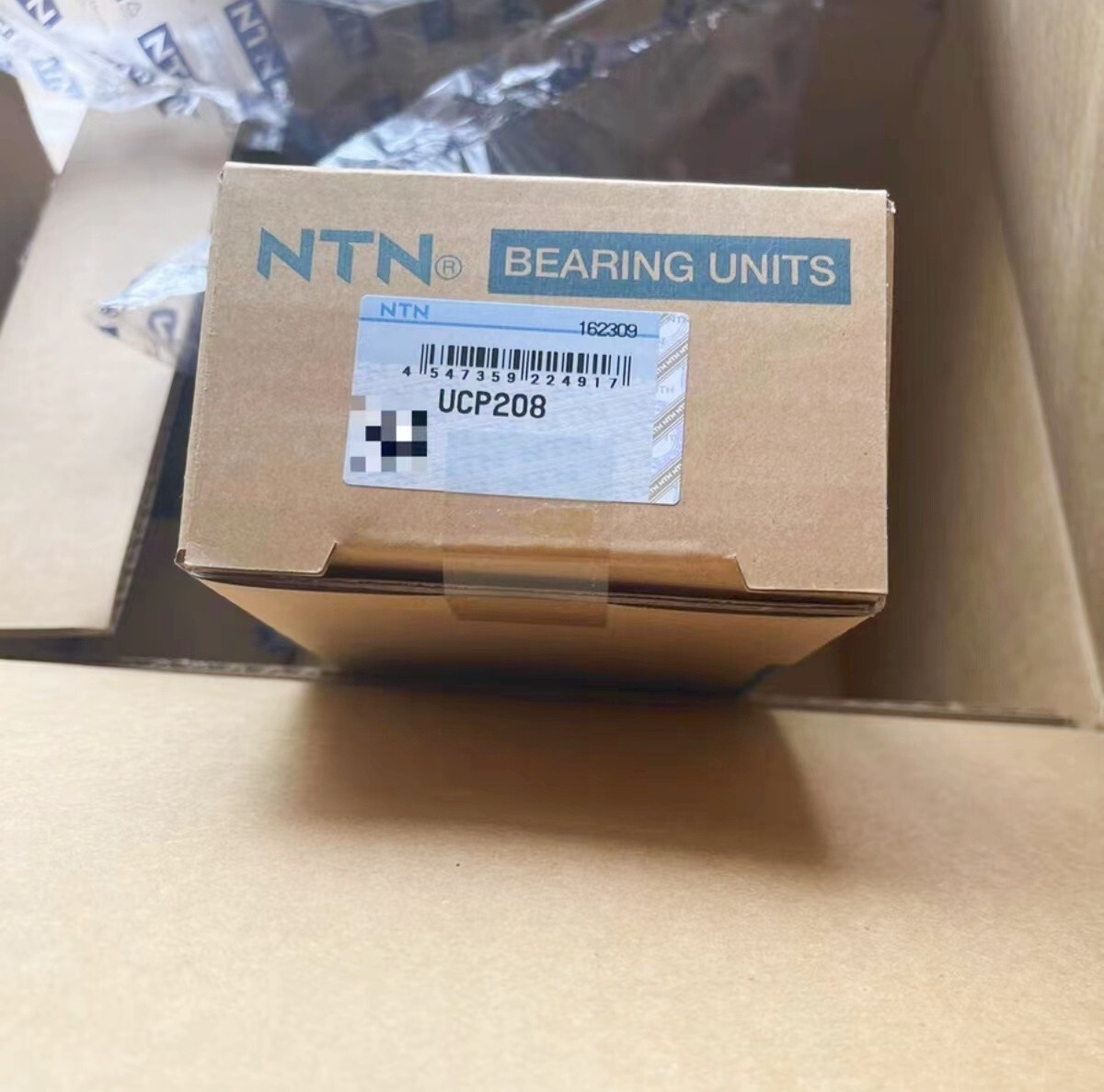 1PC NTN UCP208 seat bearing unit