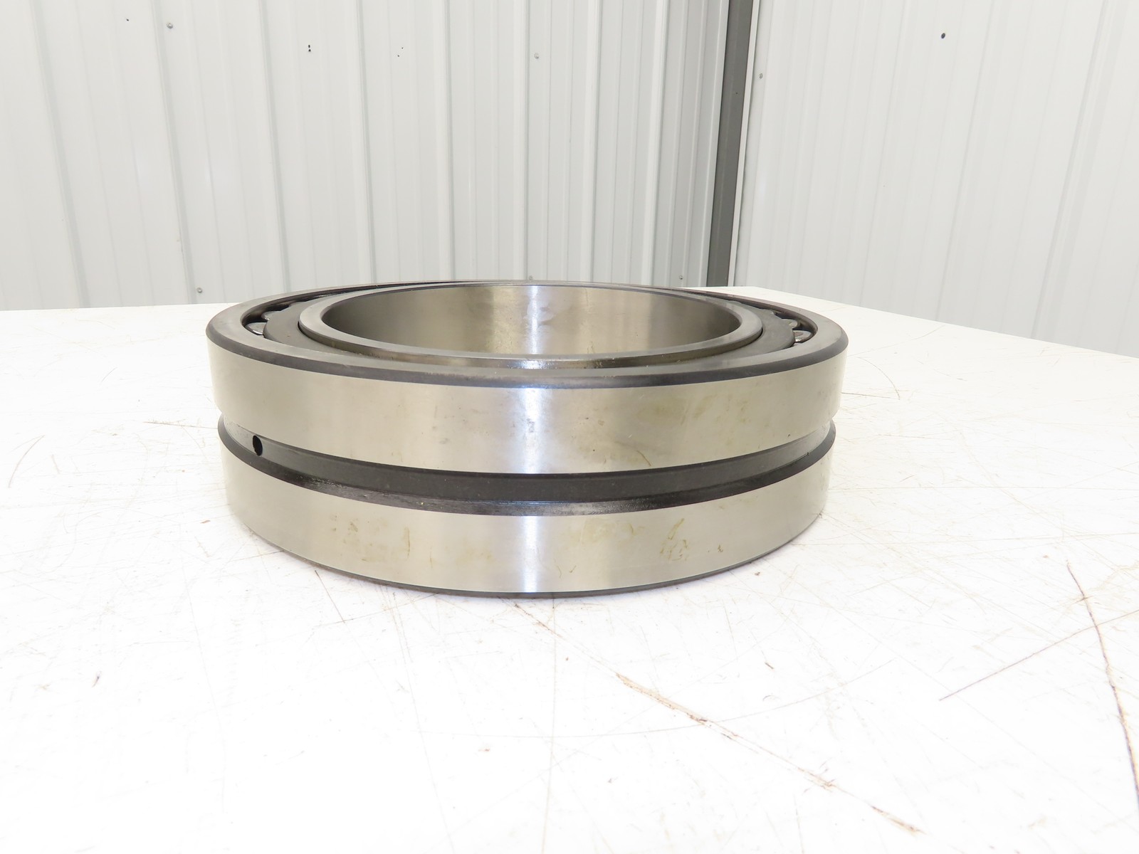 SKF 23038 CCKJ/W33 Spherical Roller Bearing 190mm ID x 290mm OD x 75mm Width