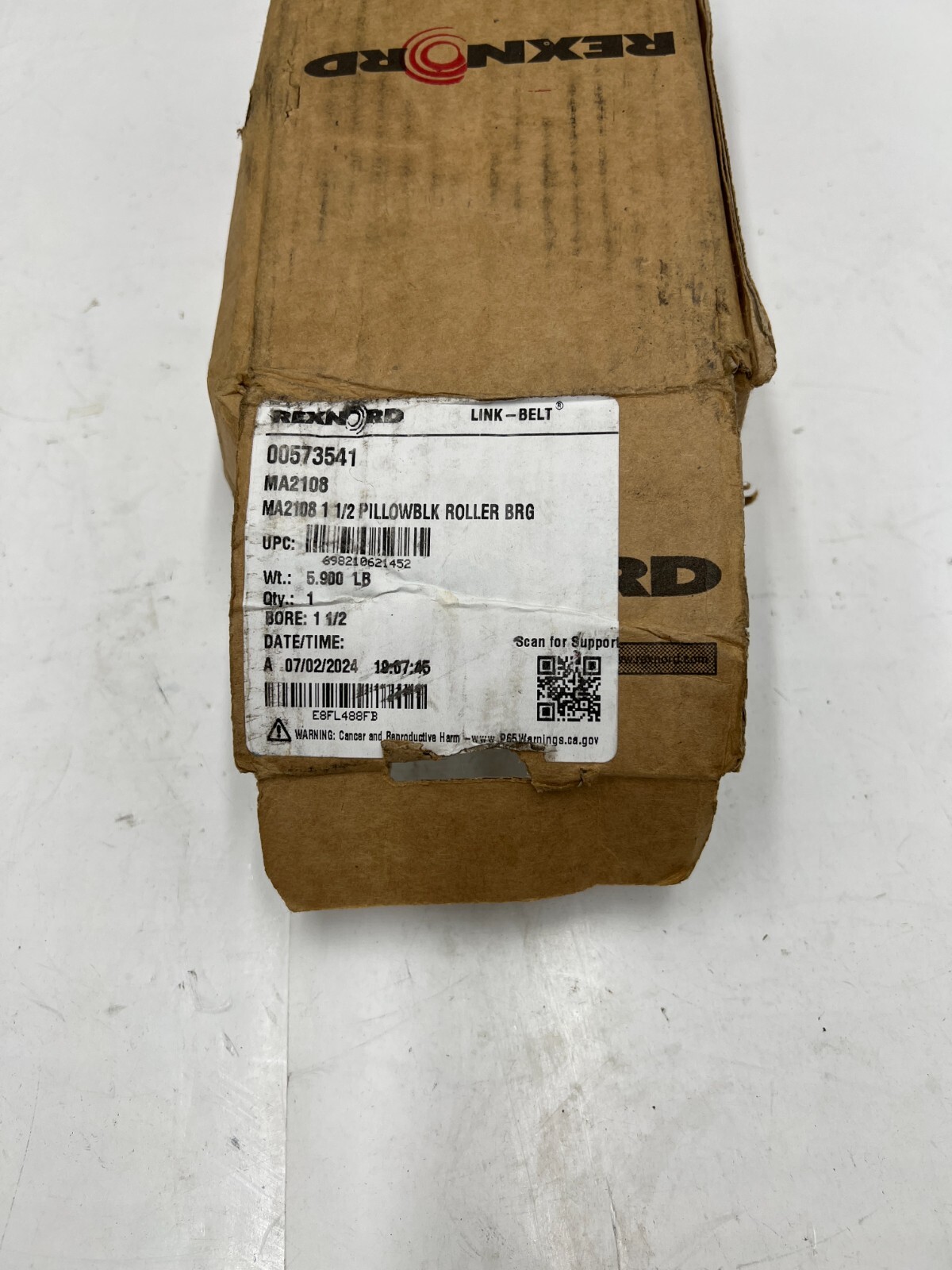 Rexnord MA2108 Self-Aligning Pillow Block Roller Bearing 1 1/2″ 00573541 Black