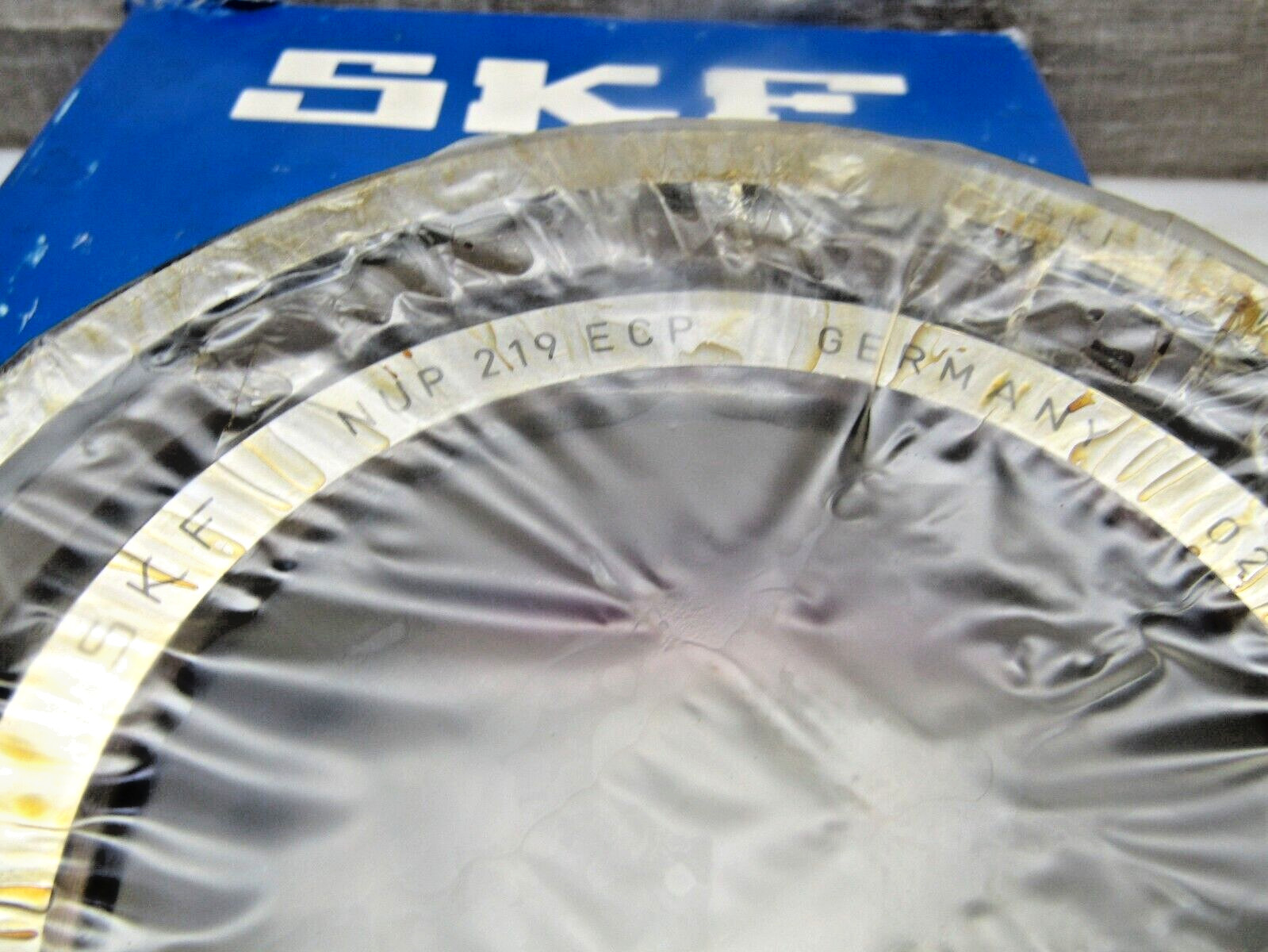 SKF NUP219 ECP 95mm x 170mm x 32mm Cylindrical Roller Bearing Made in Germany