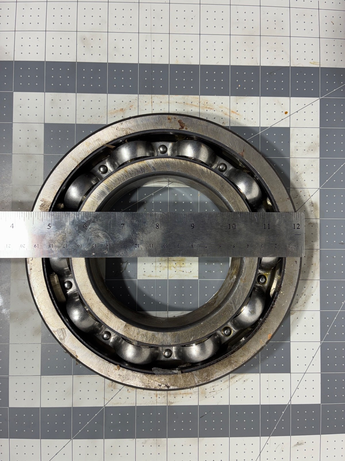 SKF 6222 – Single Row Deep Groove Ball Bearing – Made in USA – New Open Box