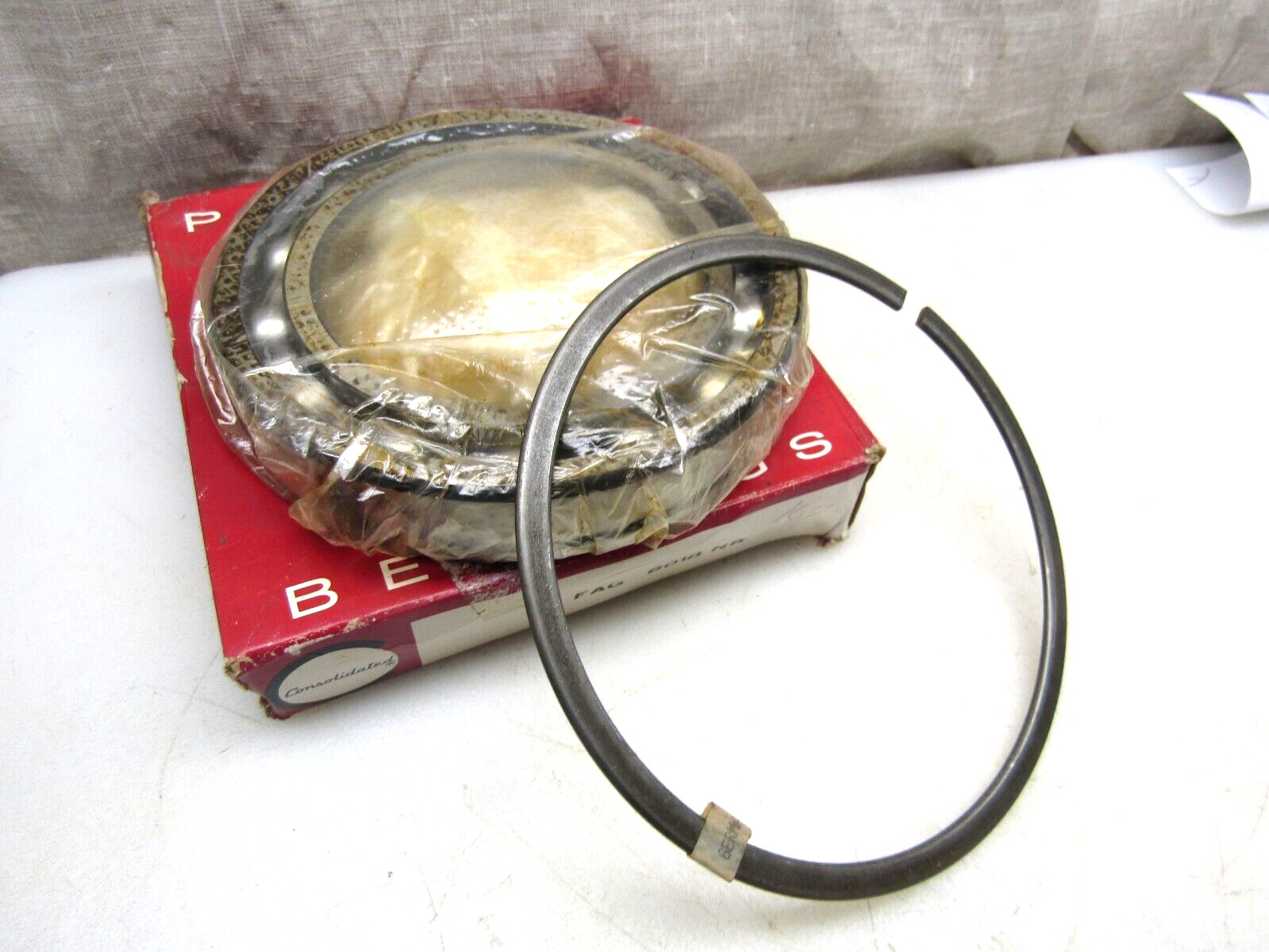 FAG Consolidated 6018NR 90mm X 140mm X 24mm Open Snap Ring Bearing