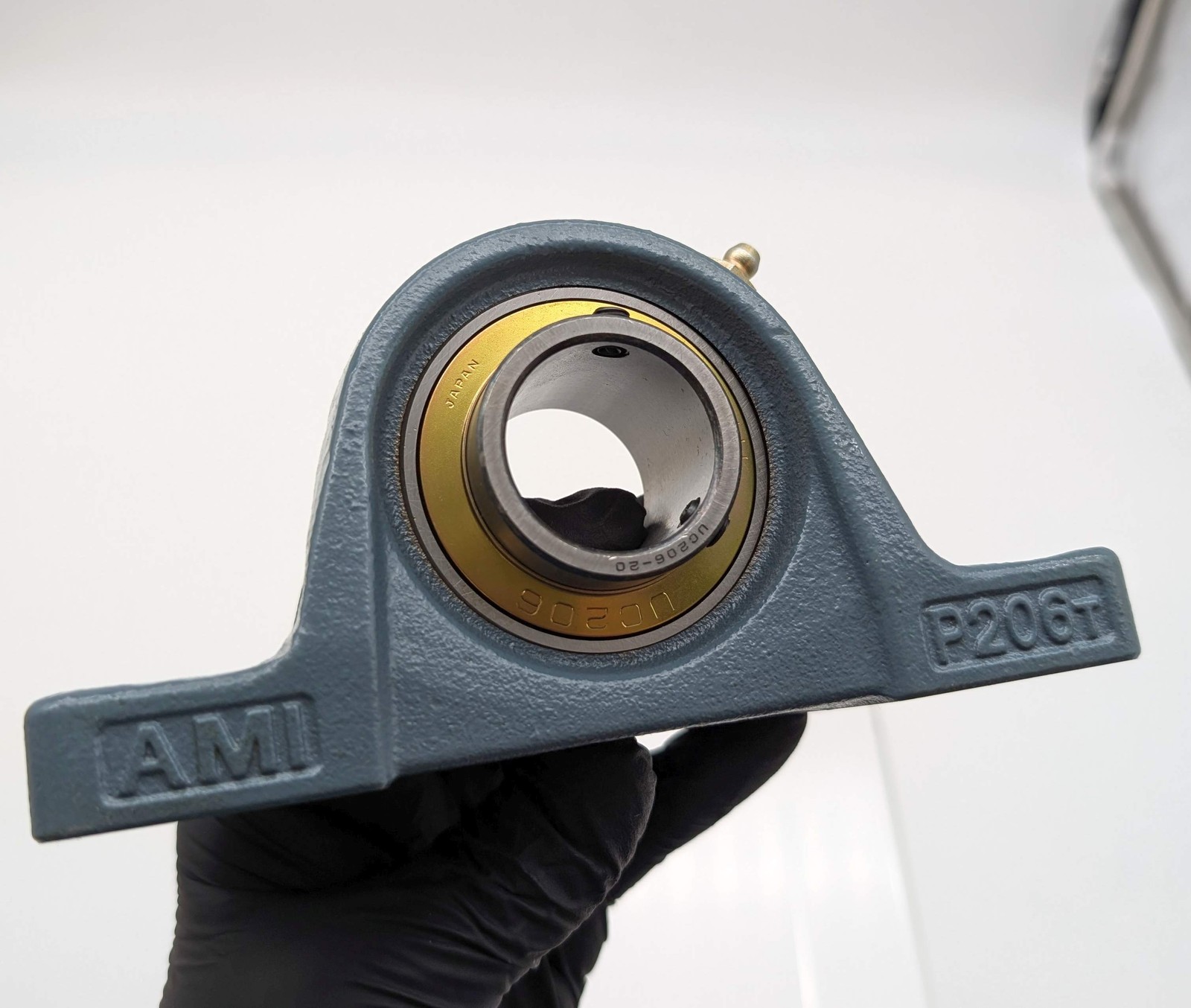 AMI UCP206-20C4HR5 Pillow Block Bearing Unit 1-1/4″ Bore 4.75″ Bolt Center
