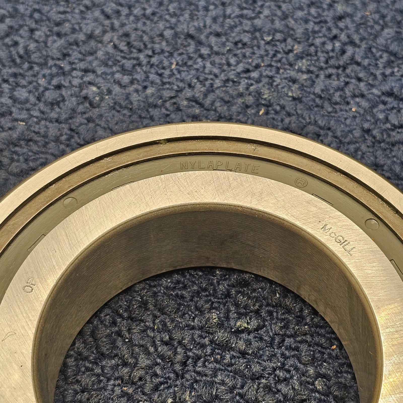McGill SB 22215 W33 SS: Spherical Roller Bearing 75mm ID, 130mm OD, 31mm Width