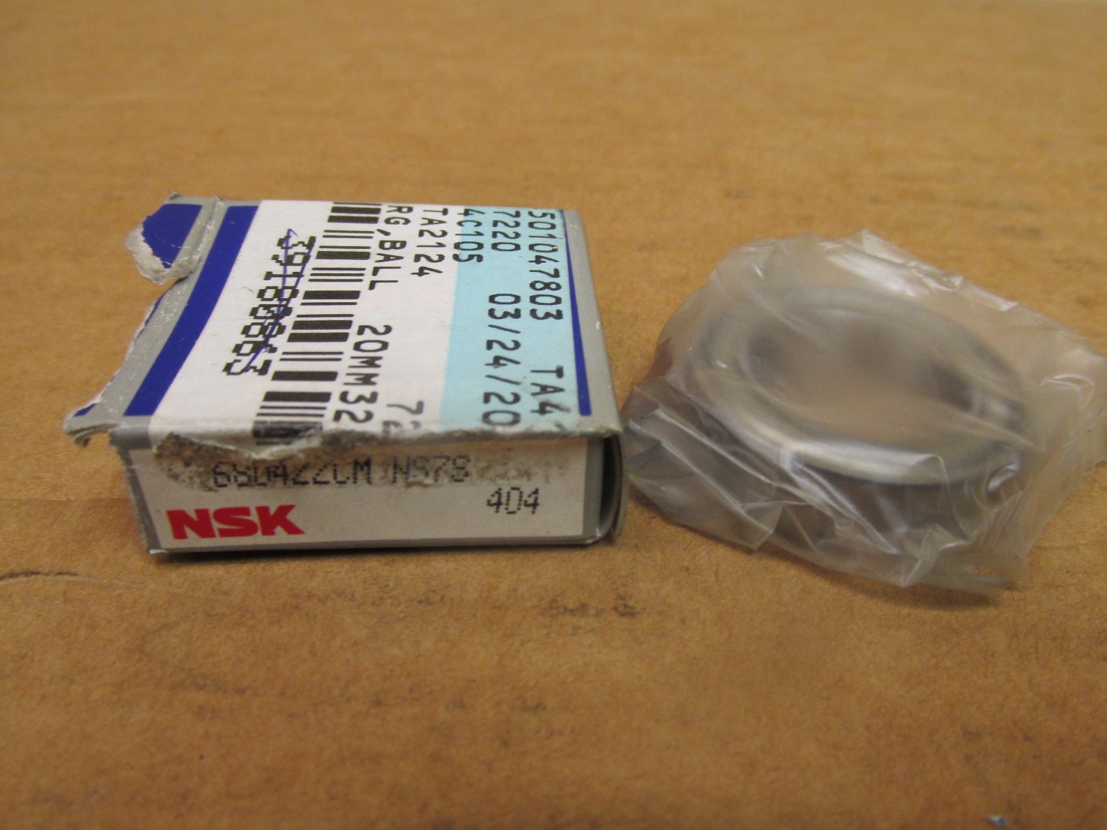 NSK 6804ZZCM Bearing Metal Seals 20x32x7 mm 6804 ZZ CM C3 6804Z-C3 Japan