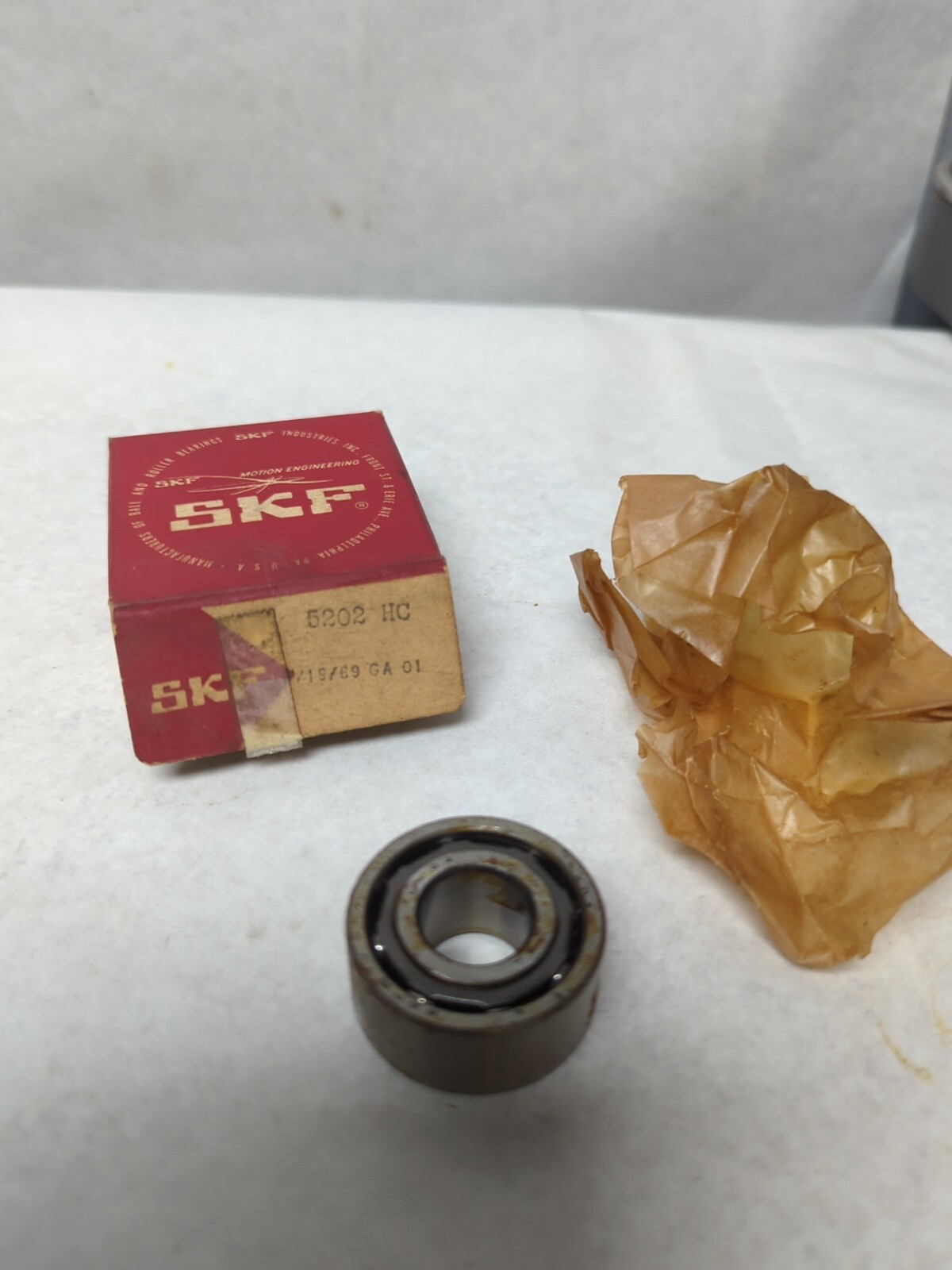 SKF,5202 HC,DOUBLE ROW ANGULAR CONTACT BEARING NOS