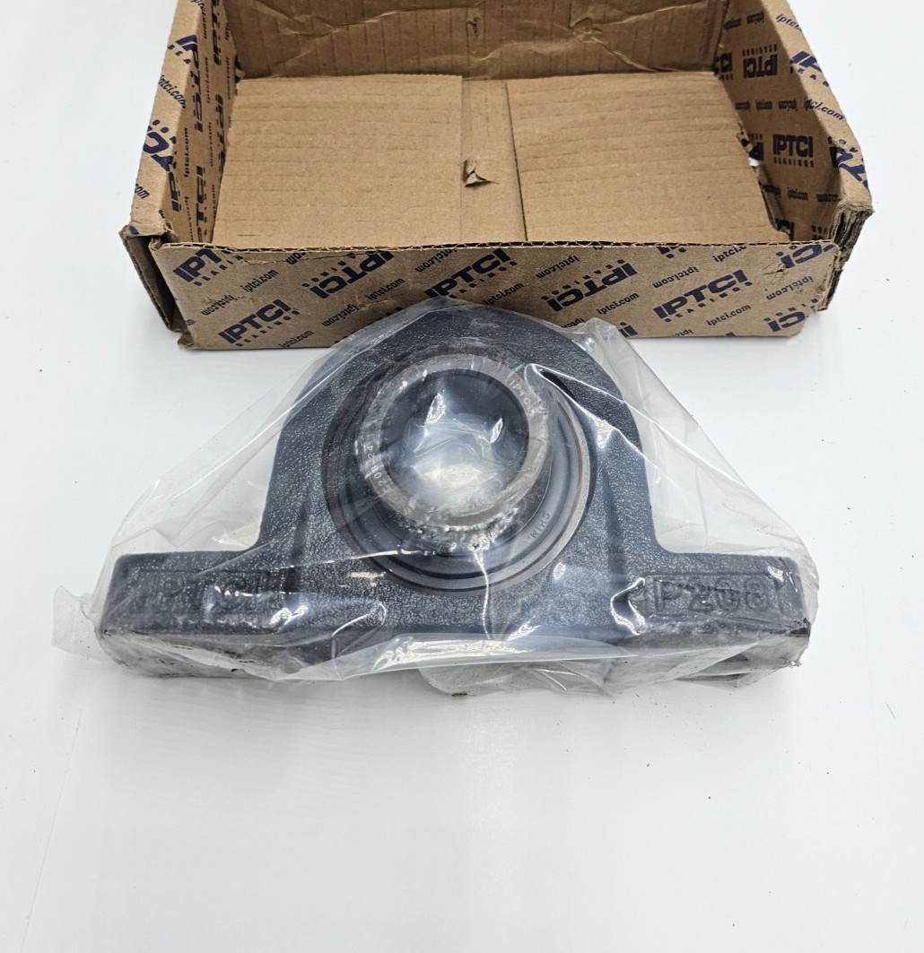 IPTCI HUCP208-24 Pillow Block Ball Bearing Mounted Unit 1.5 in Bore Screw Lock